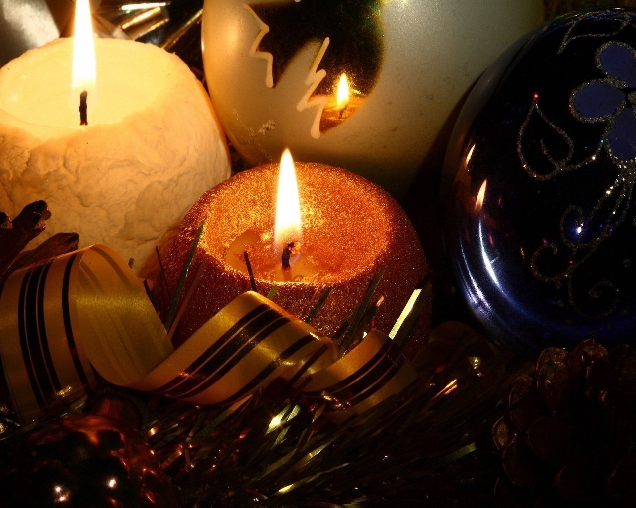 Download mobile wallpaper New Year, Holidays, Candles for free.