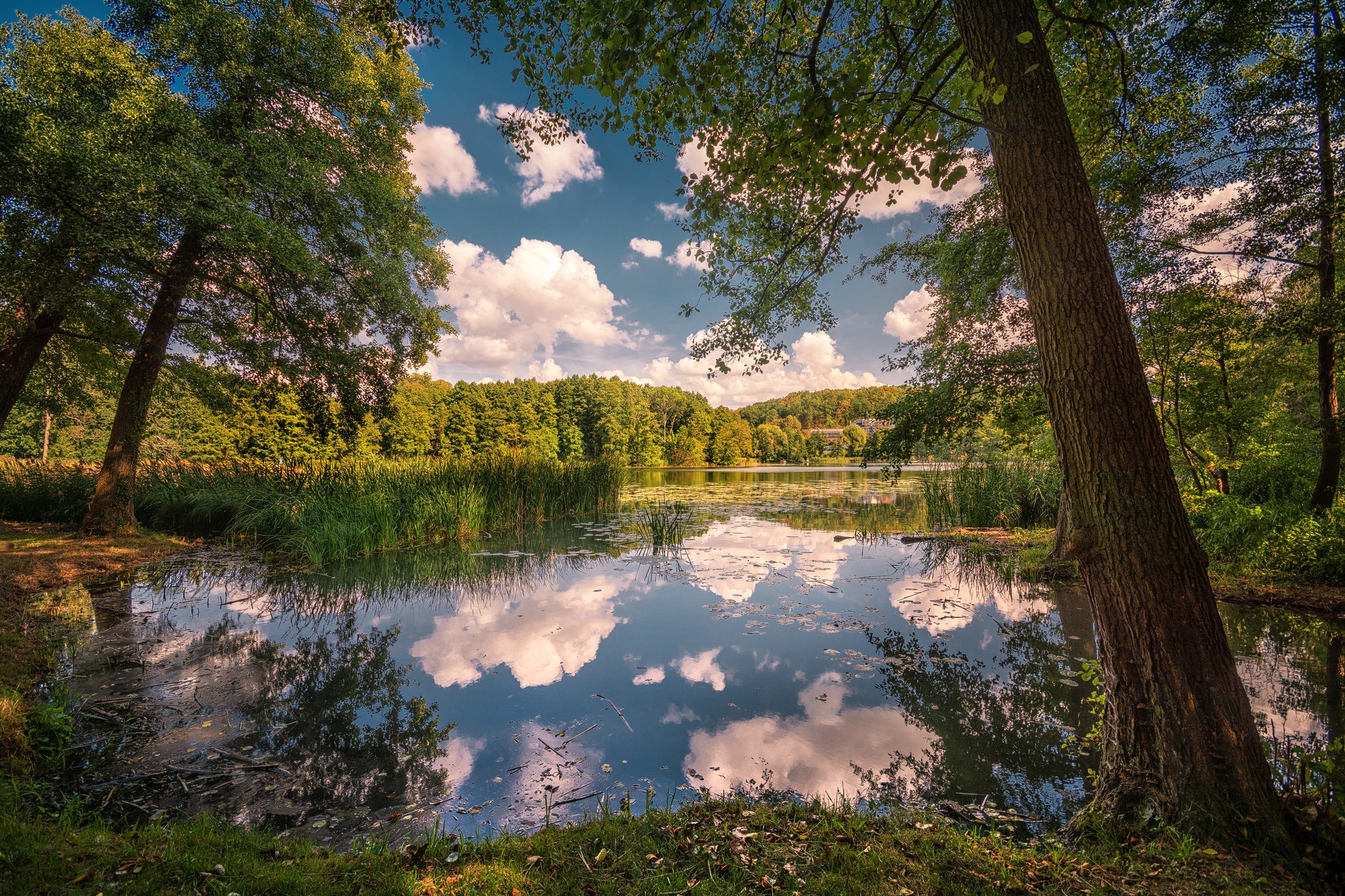 Download mobile wallpaper Lake, Reflection, Earth, Cloud for free.
