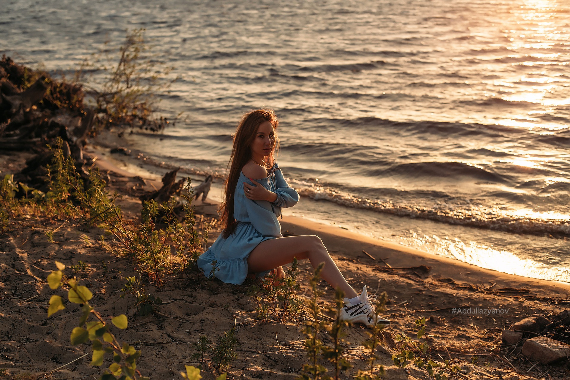 Free download wallpaper Beach, Mood, Dress, Model, Women on your PC desktop