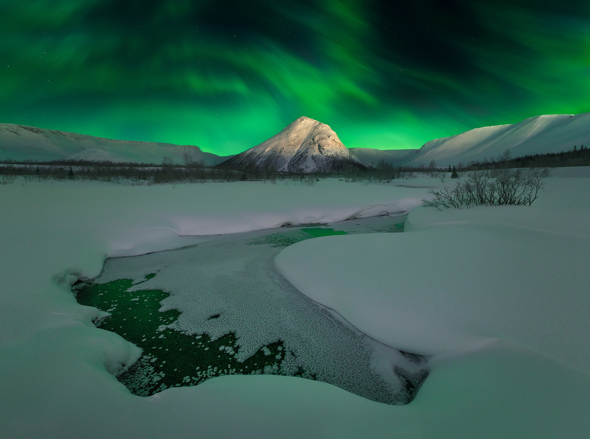 Download mobile wallpaper Winter, Nature, Sky, Night, Snow, Earth, Aurora Borealis for free.