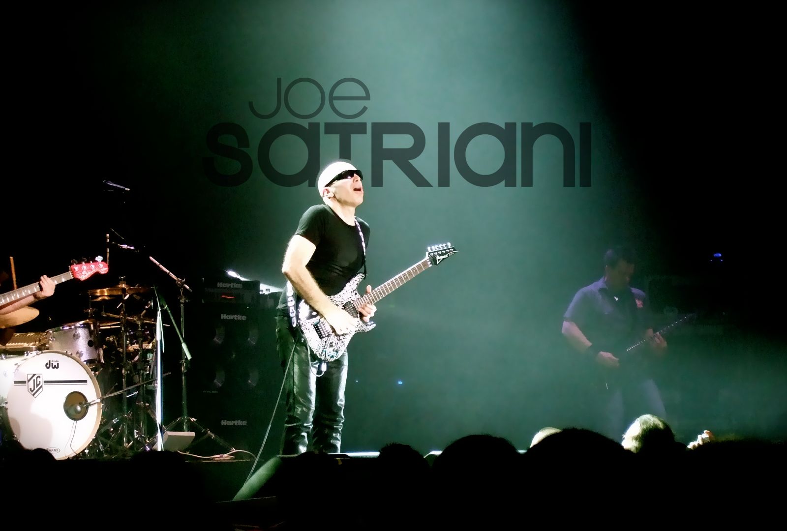 Laden Sie Joe Satriani HD-Desktop-Hintergründe herunter