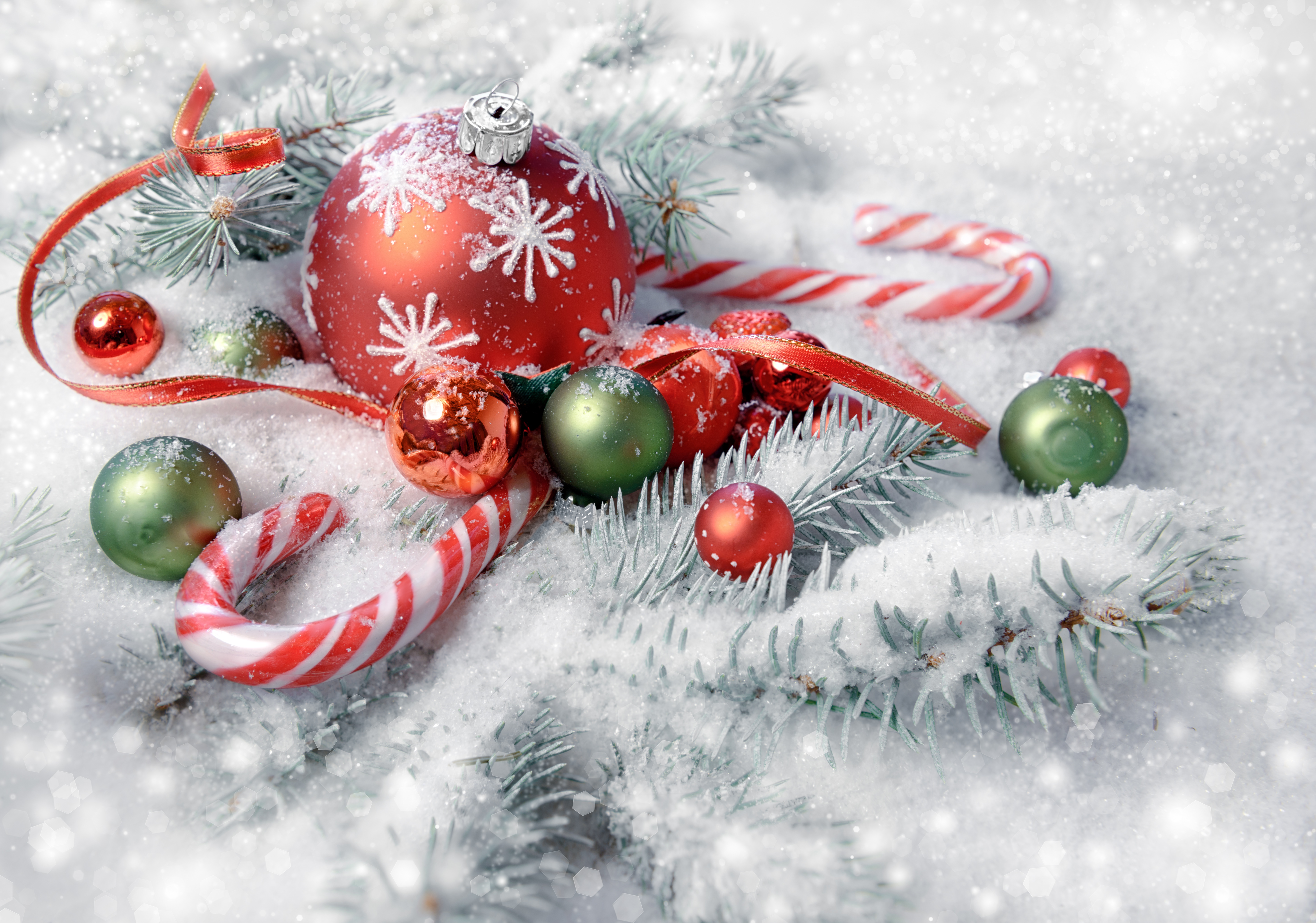Free download wallpaper Winter, Christmas, Holiday, Christmas Ornaments, Bauble, Candy Cane on your PC desktop