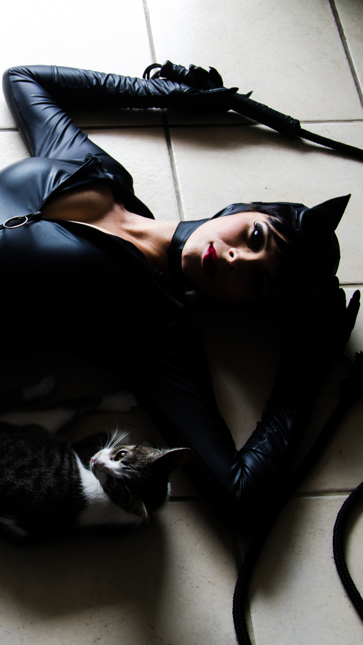 Download mobile wallpaper Catwoman, Women, Cosplay for free.