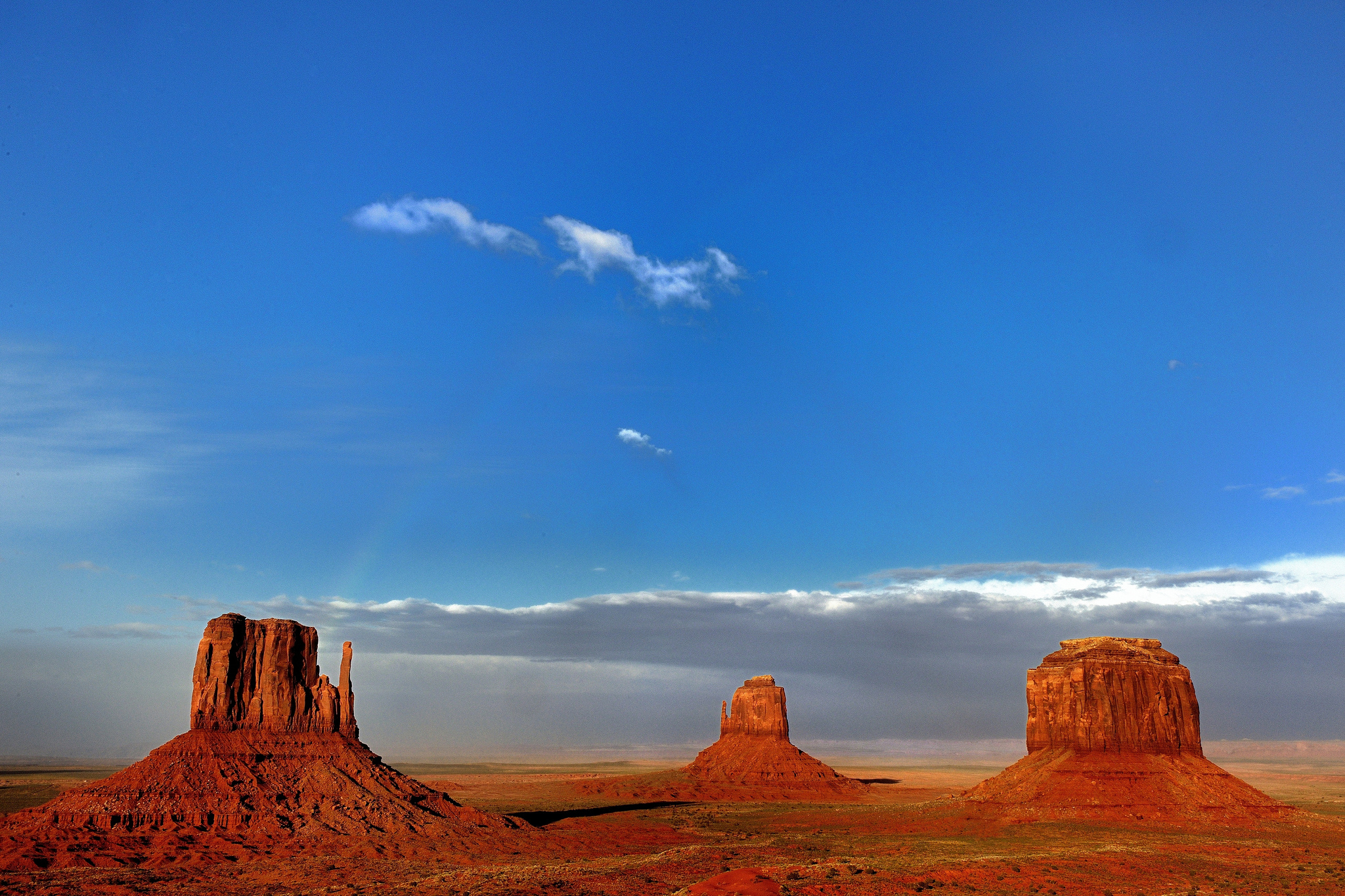 Download mobile wallpaper Landscape, Nature, Sky, Dessert, Usa, Mountain, Earth, Cloud, Monument Valley for free.