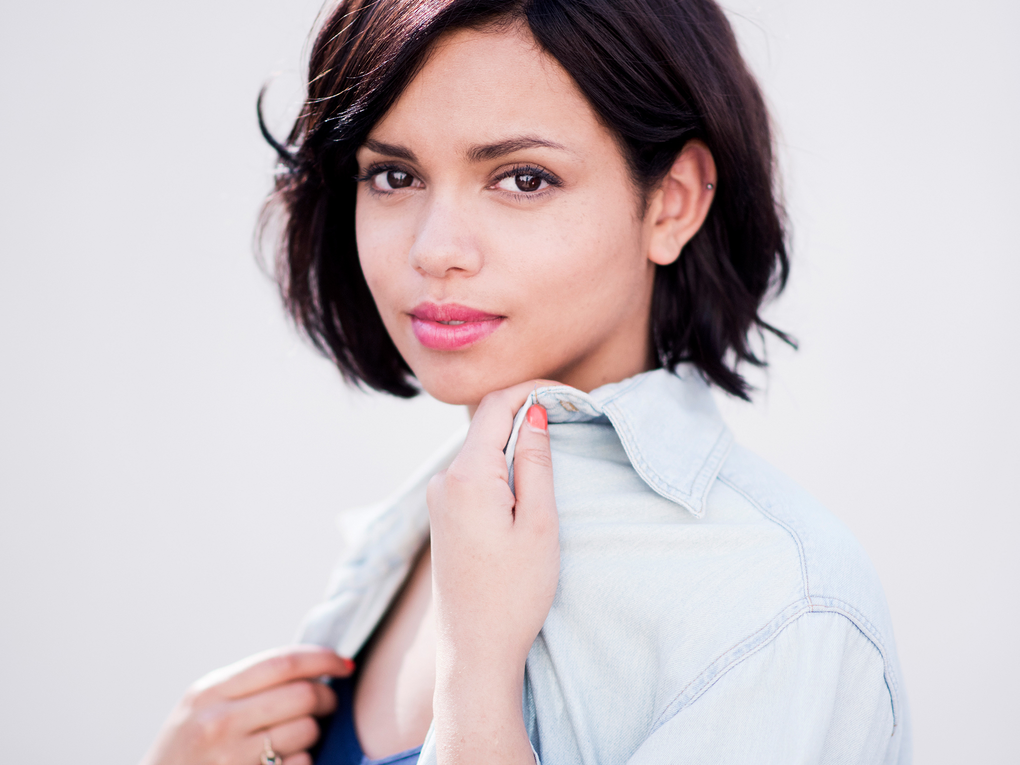 Download mobile wallpaper Celebrity, Brown Eyes, Actress, Georgina Campbell for free.