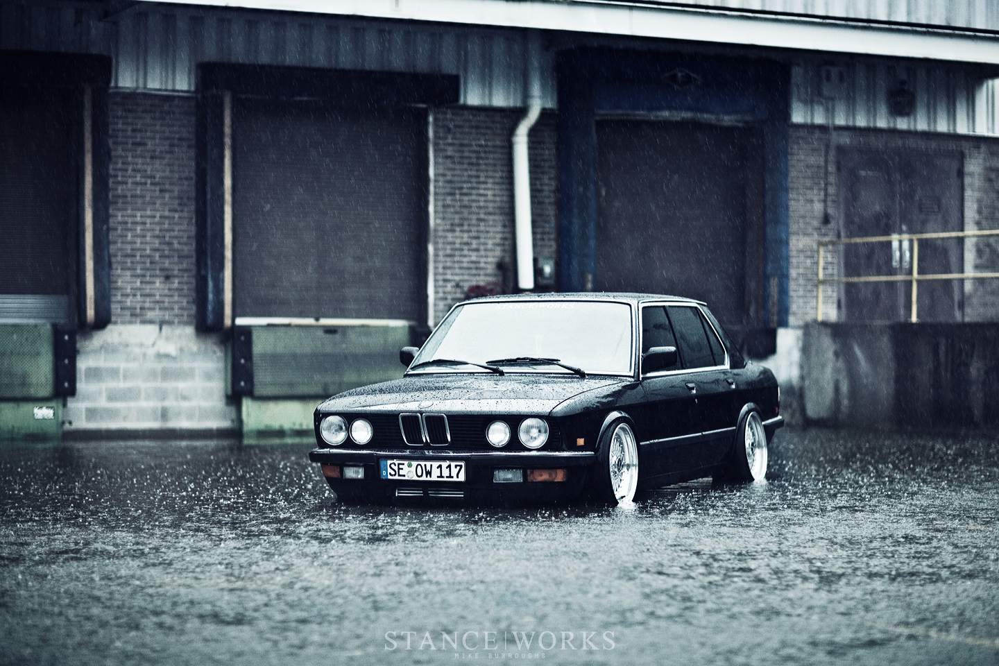Download mobile wallpaper Vehicles, Bmw E28 for free.