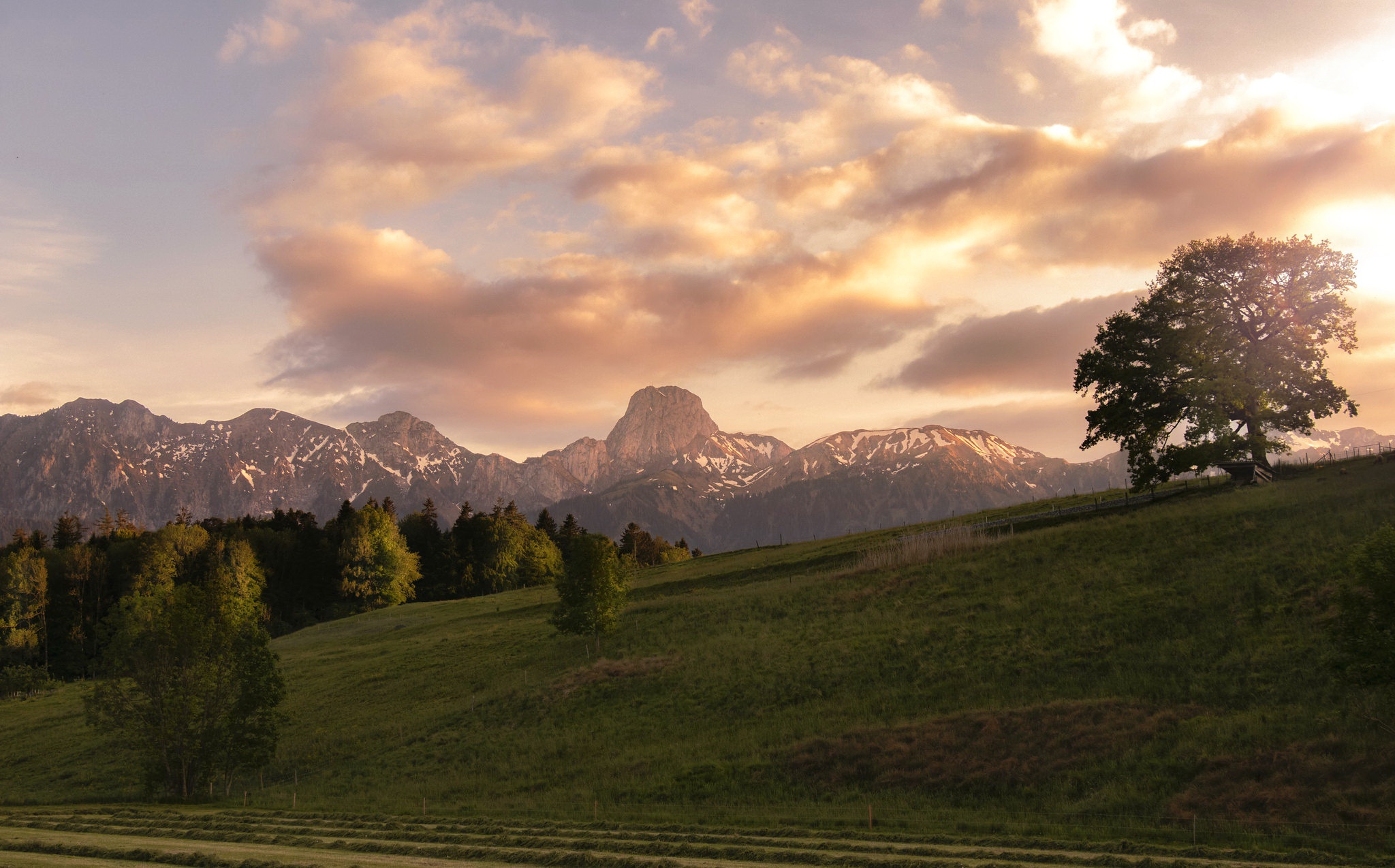 Handy-Wallpaper Gebirge, Berge, Erde/natur kostenlos herunterladen.