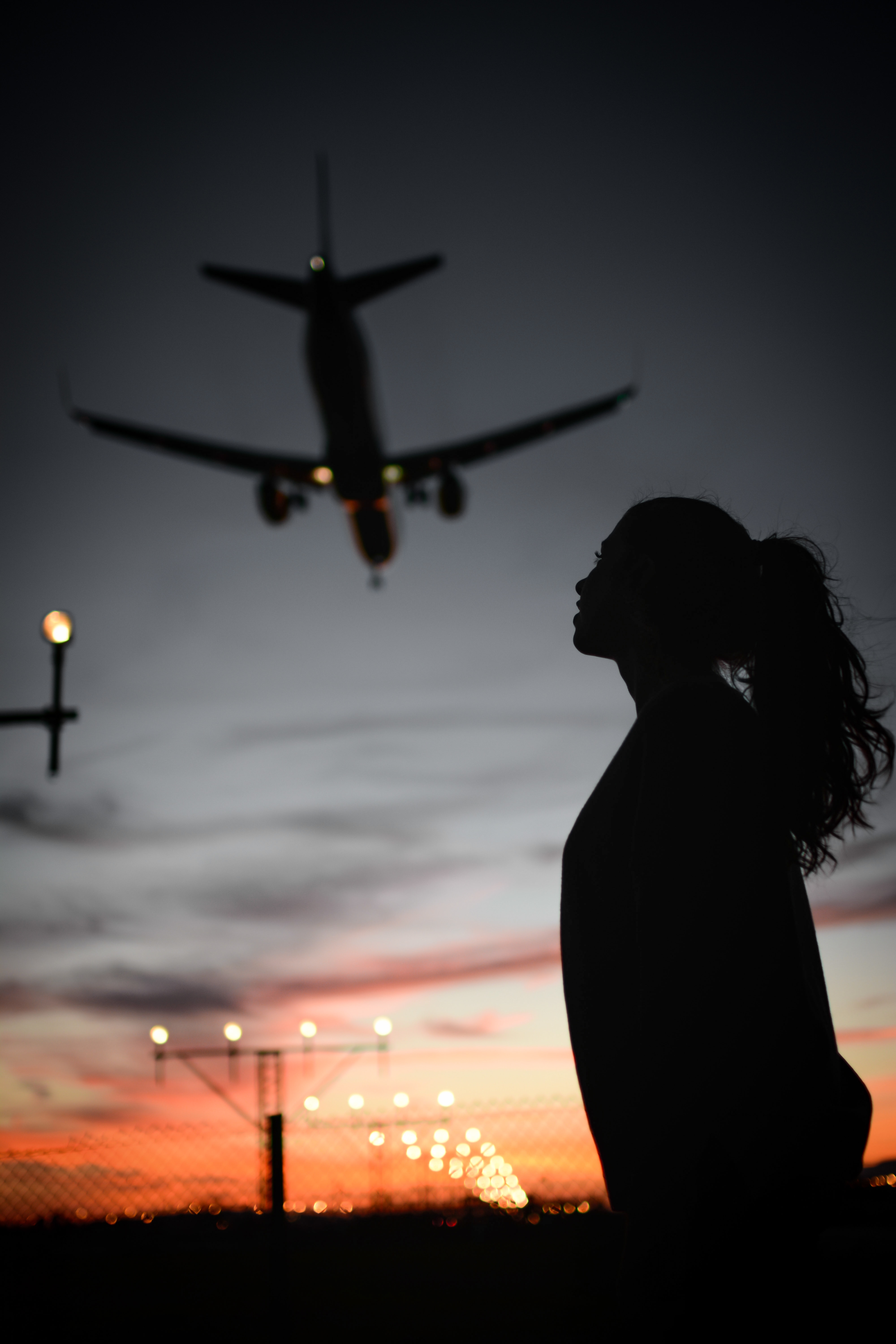 airplane, plane, girl, twilight, dark, silhouette, dusk HD wallpaper