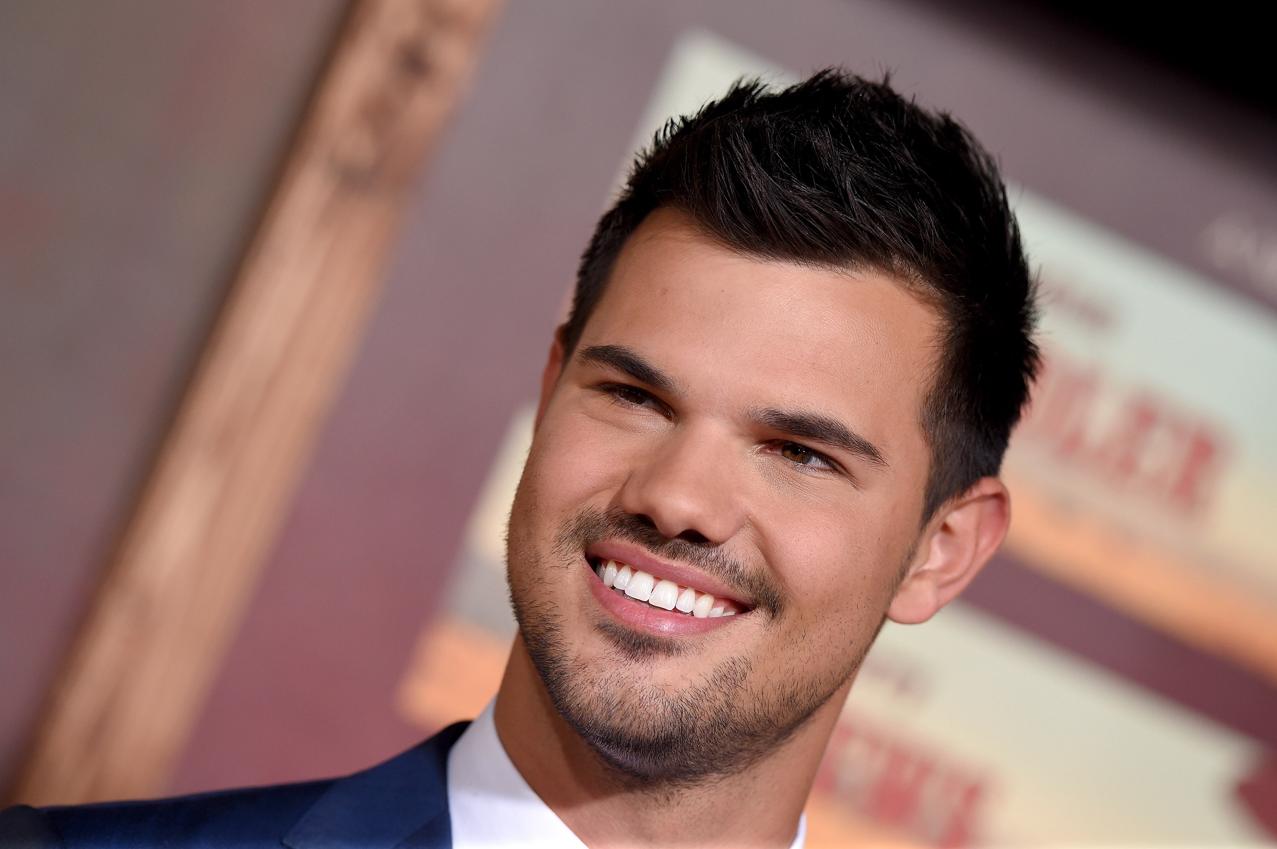 Free download wallpaper Taylor Lautner, Celebrity on your PC desktop