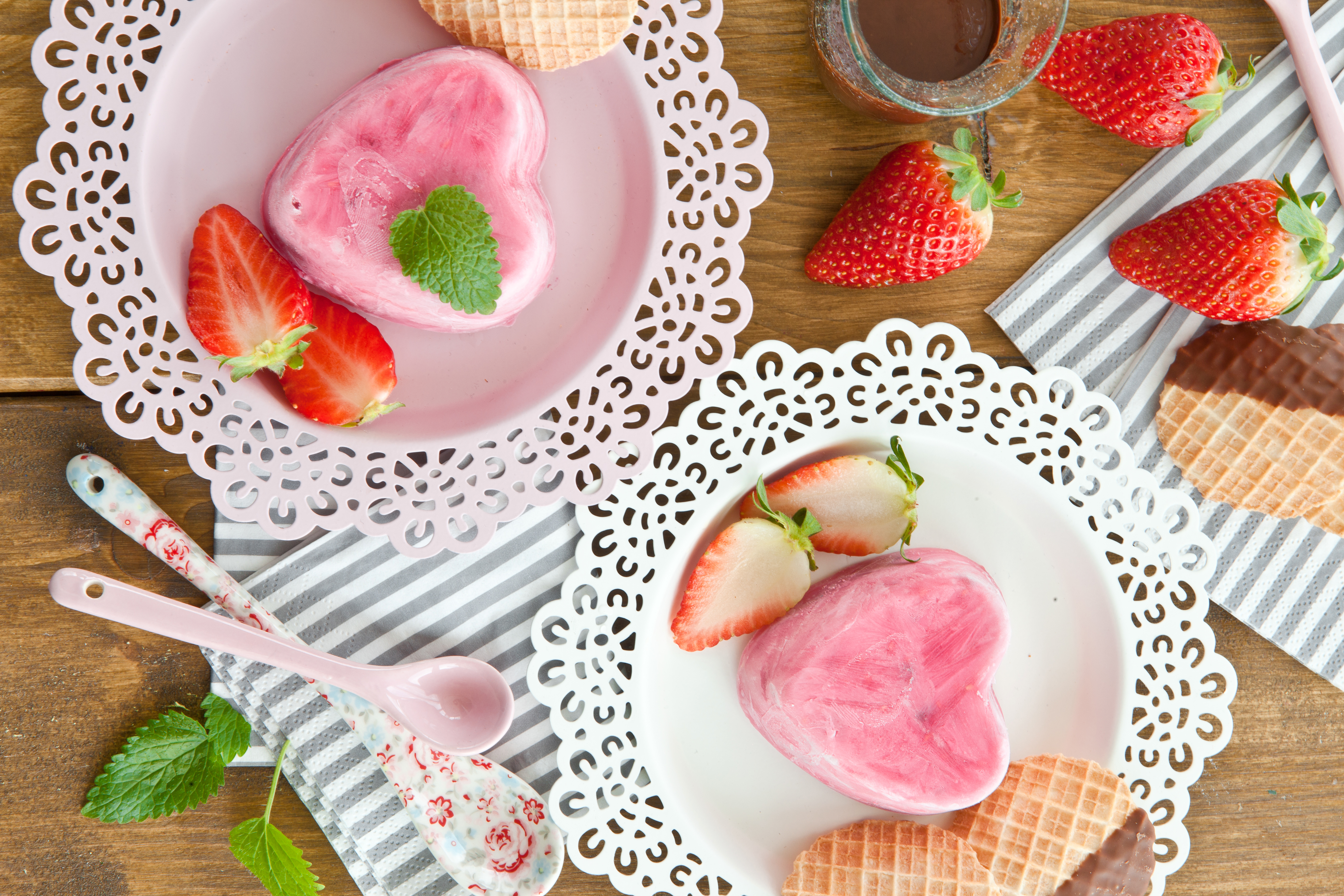 Download mobile wallpaper Food, Strawberry, Dessert, Ice Cream, Still Life for free.