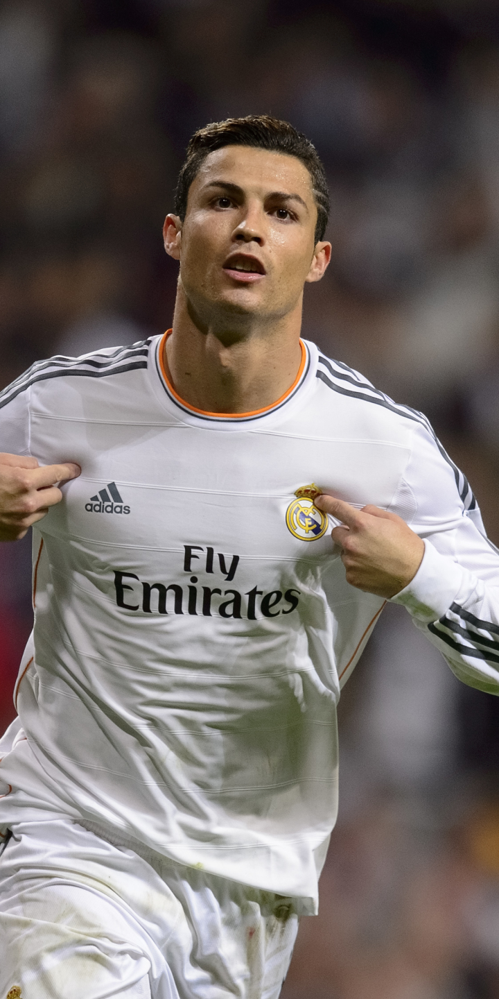 Handy-Wallpaper Sport, Fußball, Cristiano Ronaldo, Real Madrid Cf, Portugiesisch kostenlos herunterladen.
