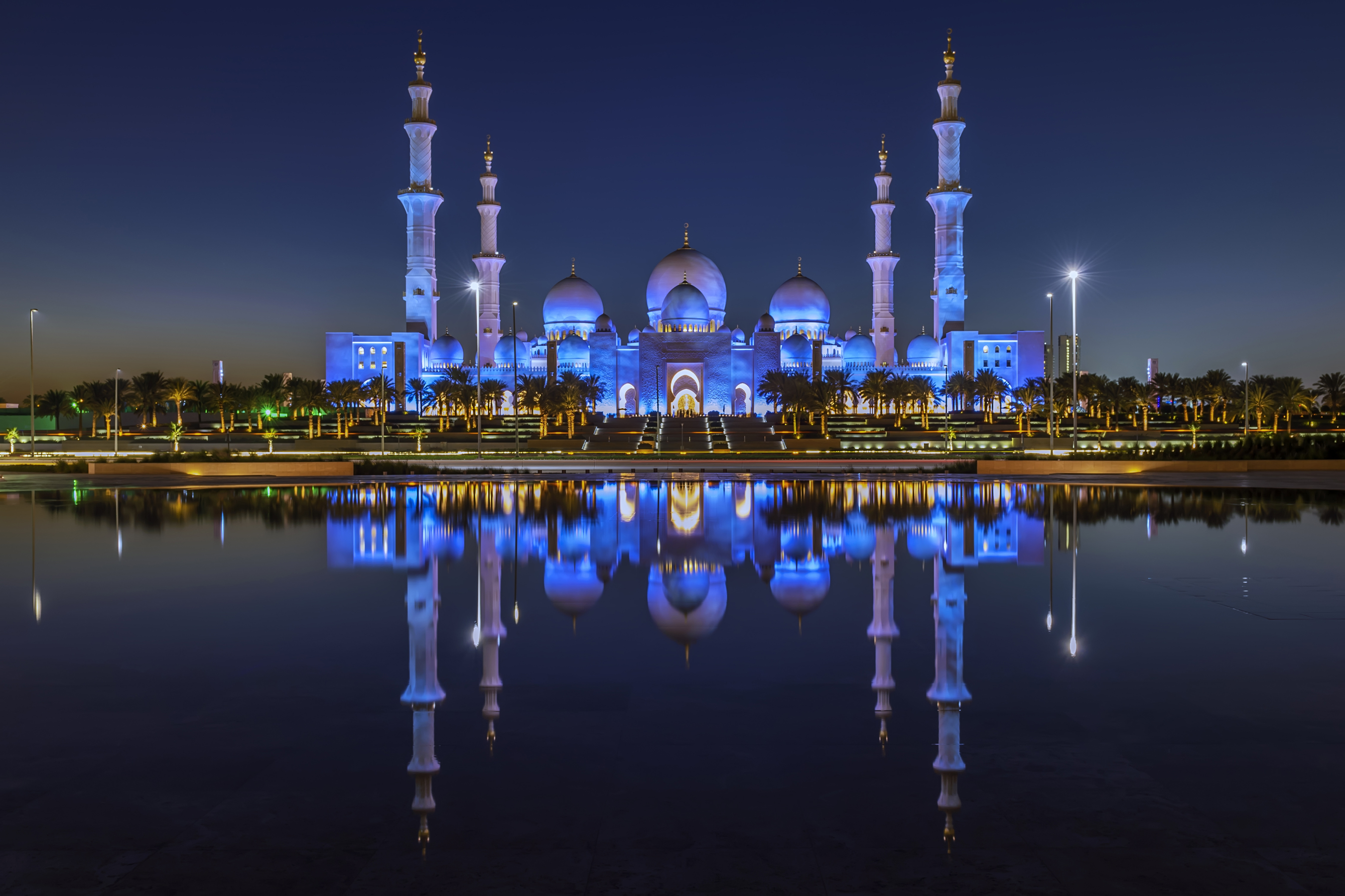 Laden Sie das Gebäude, Vereinigte Arabische Emirate, Nacht, Moschee, Spiegelung, Religiös, Moscheen-Bild kostenlos auf Ihren PC-Desktop herunter