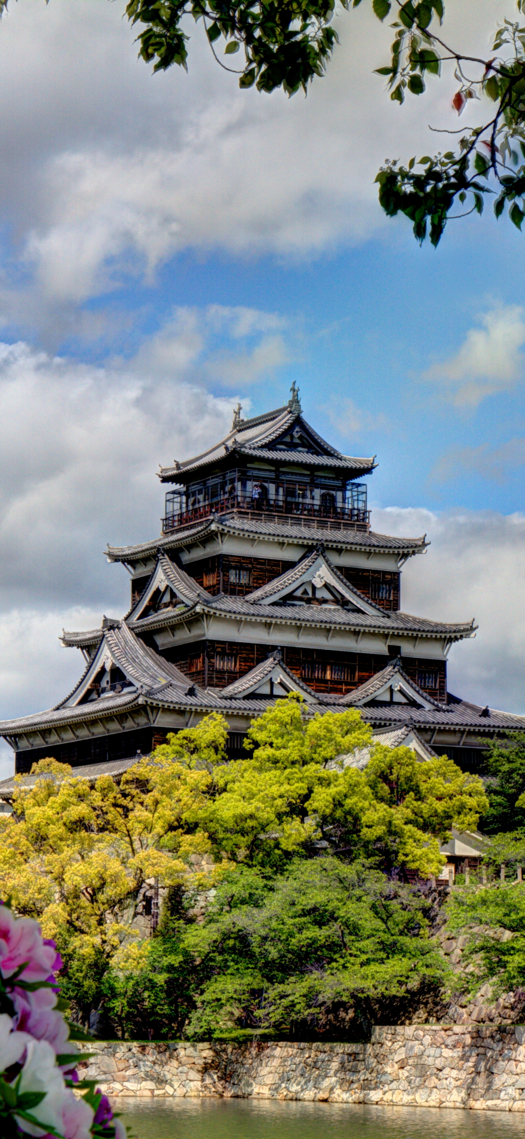 Скачать обои Замок Хиросима на телефон бесплатно