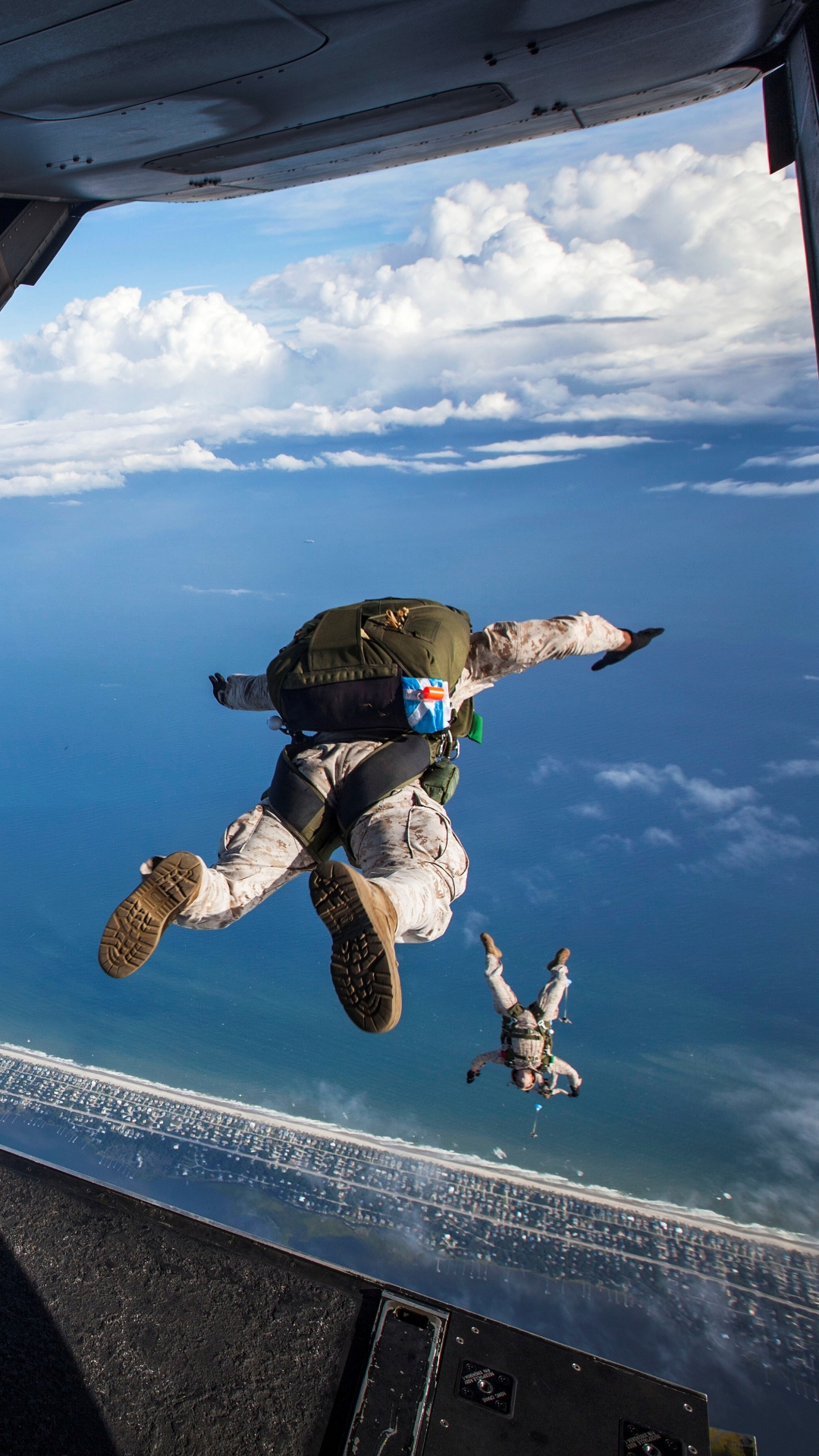 skydiving, paratrooper, military, parachuting, soldier HD wallpaper