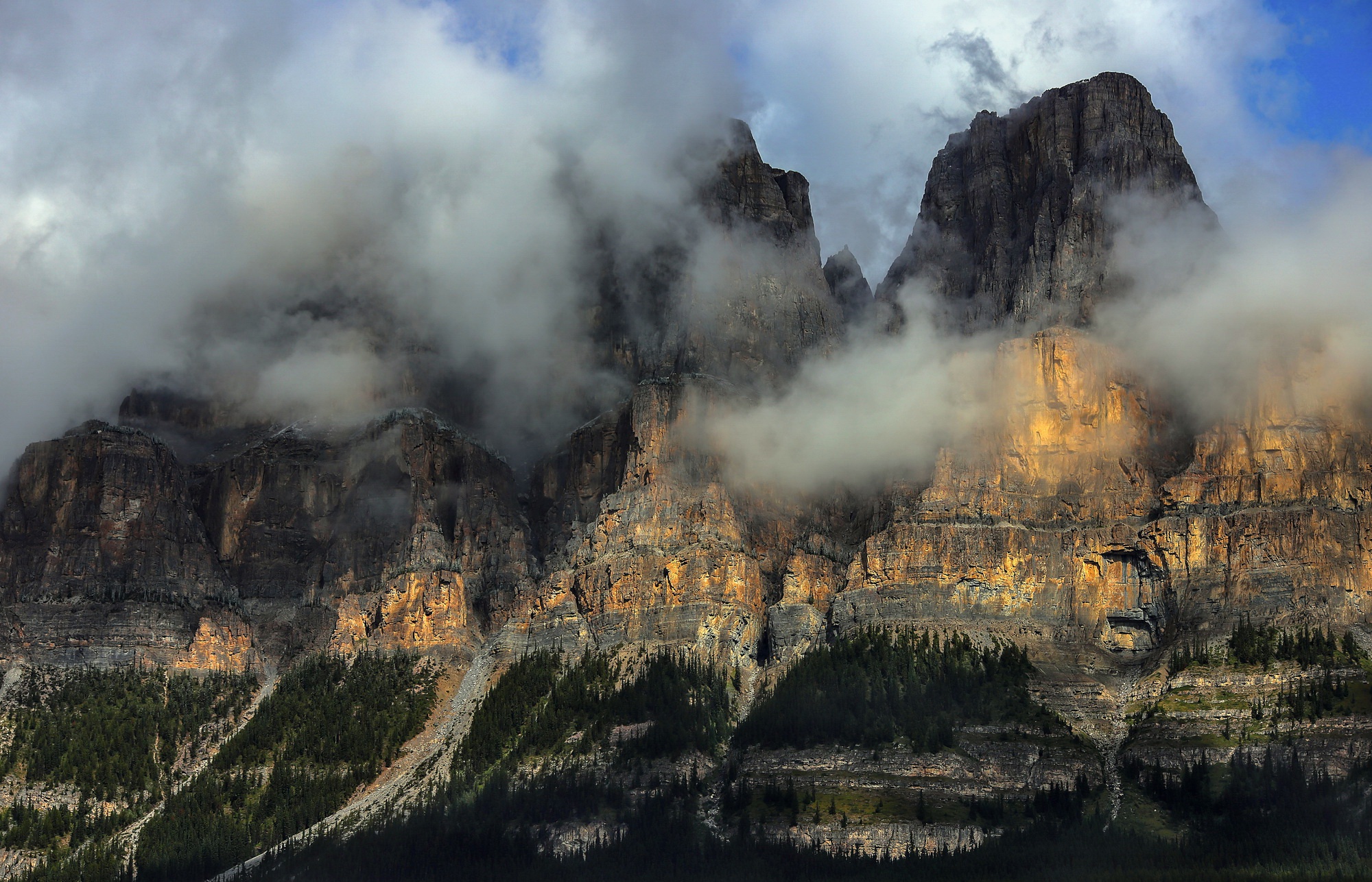 Handy-Wallpaper Gebirge, Nationalpark, Wolke, Banff Nationalpark, Erde/natur kostenlos herunterladen.