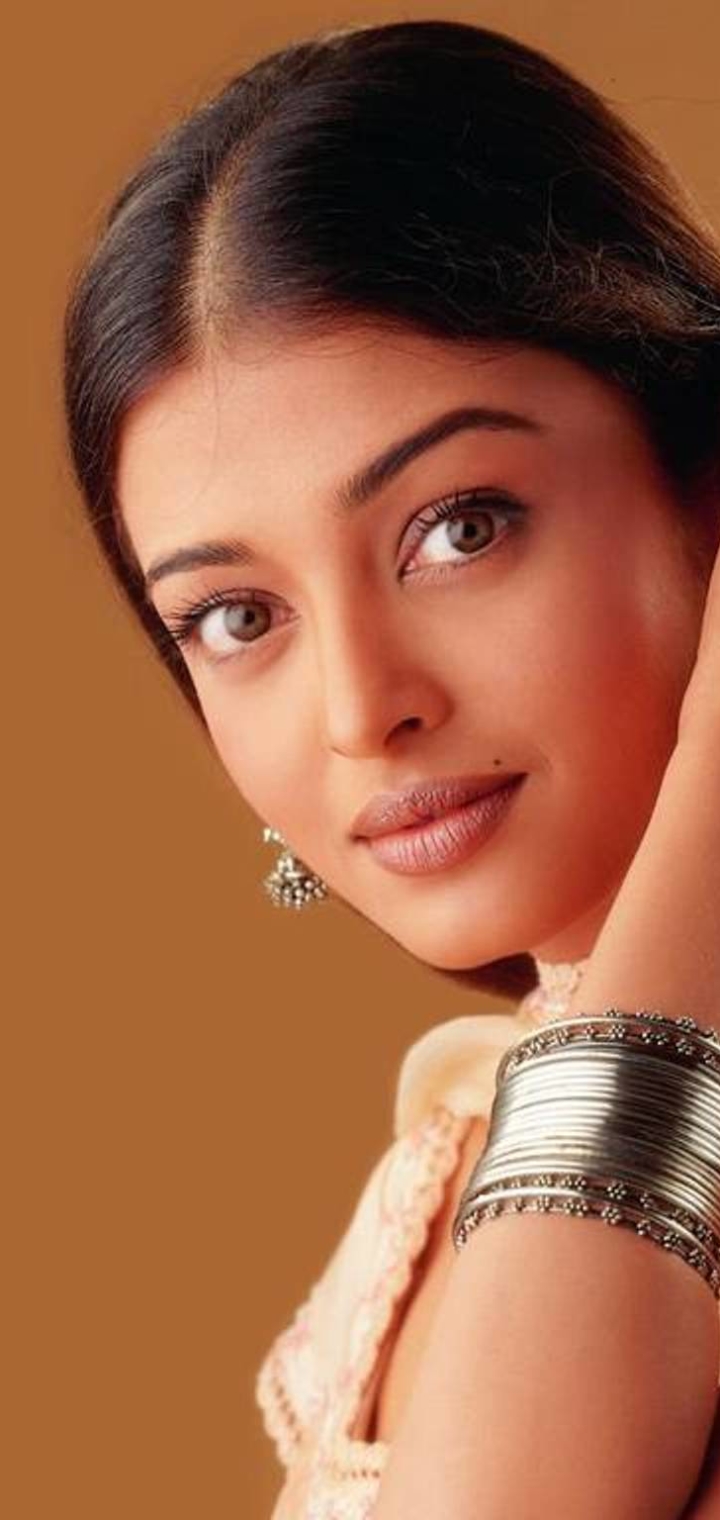 Download mobile wallpaper Celebrity, Aishwarya Rai for free.