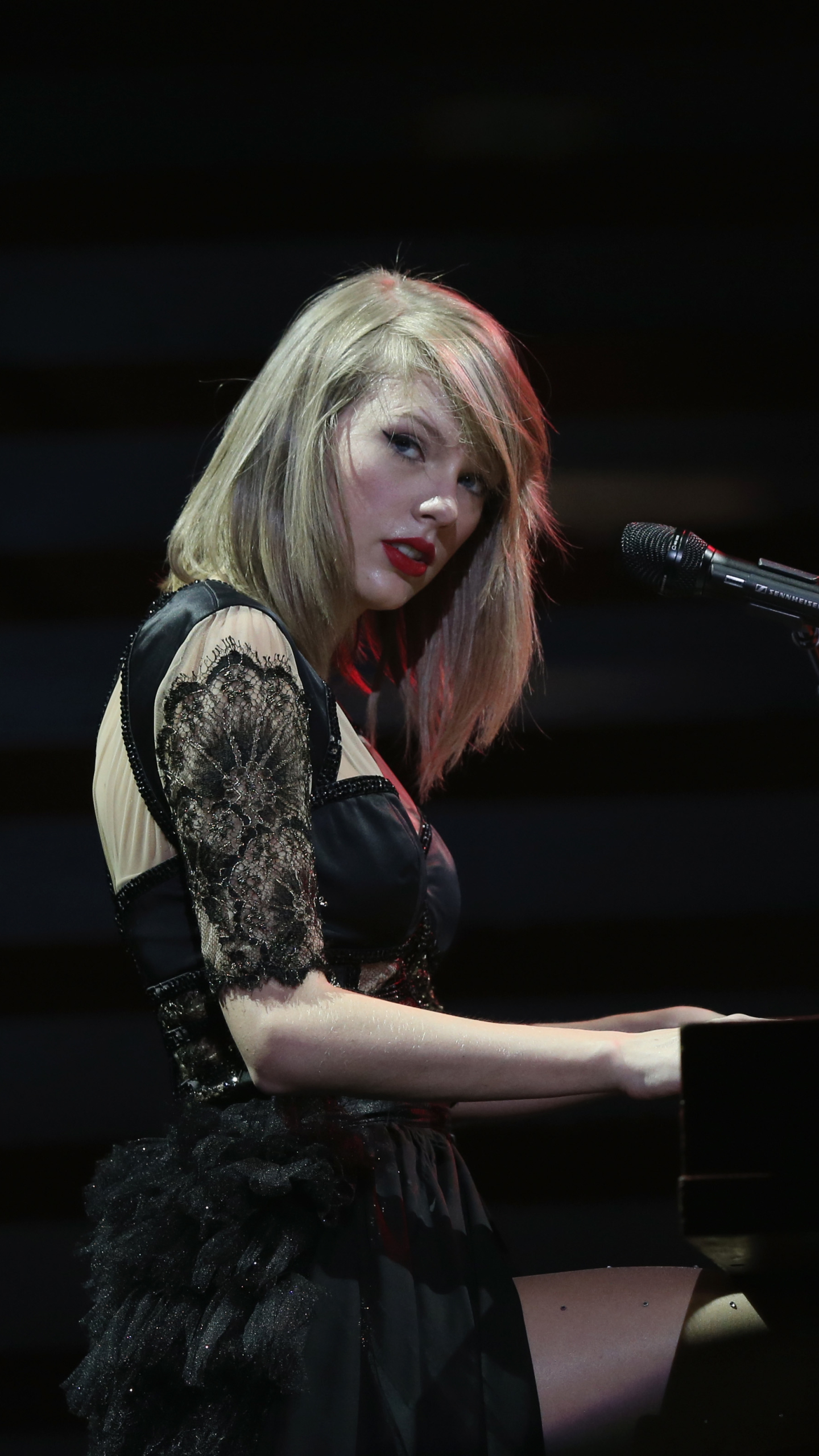 Download mobile wallpaper Music, Taylor Swift for free.