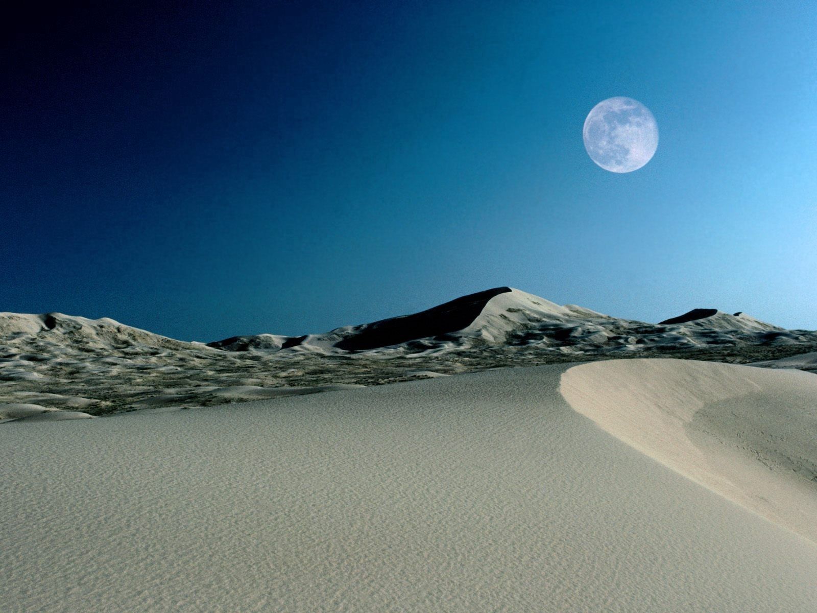 Скачать обои бесплатно Природа, Небо, Песок, Пустыня, Дюны, Луна картинка на рабочий стол ПК