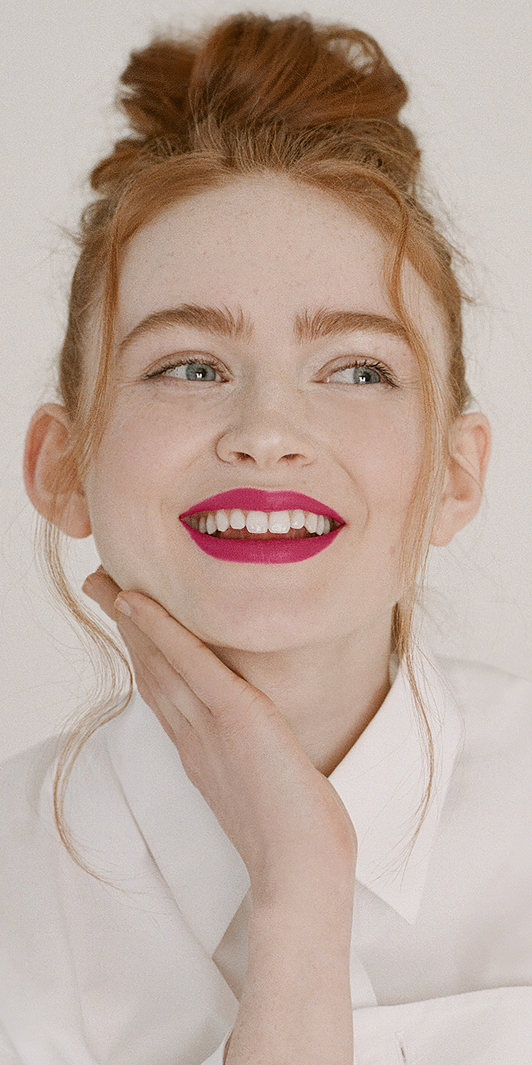 Download mobile wallpaper American, Celebrity, Actress, Lipstick, Sadie Sink for free.