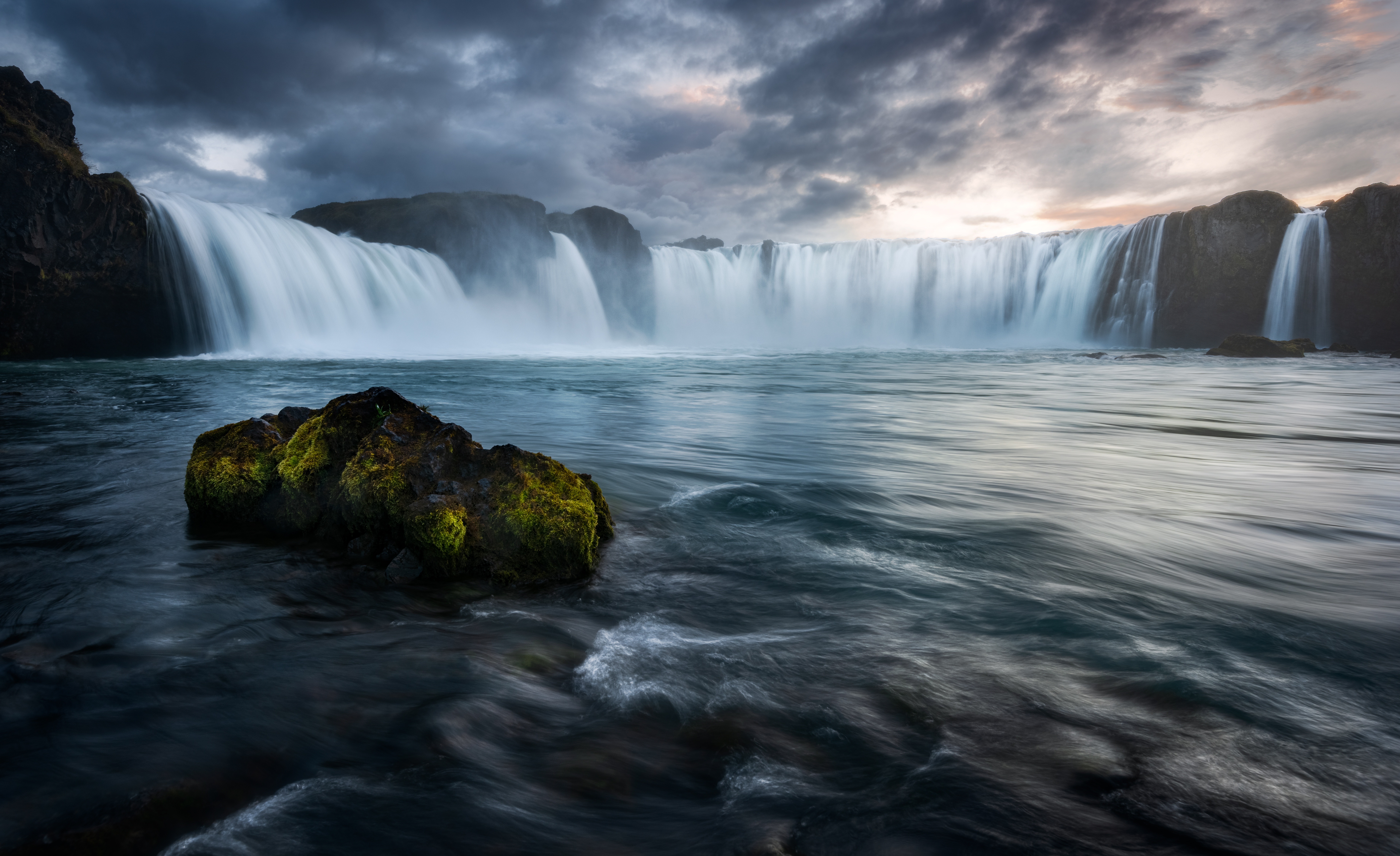 479181 Hintergrundbild herunterladen erde/natur, goðafoss, island, natur, wasserfall, wasserfälle - Bildschirmschoner und Bilder kostenlos