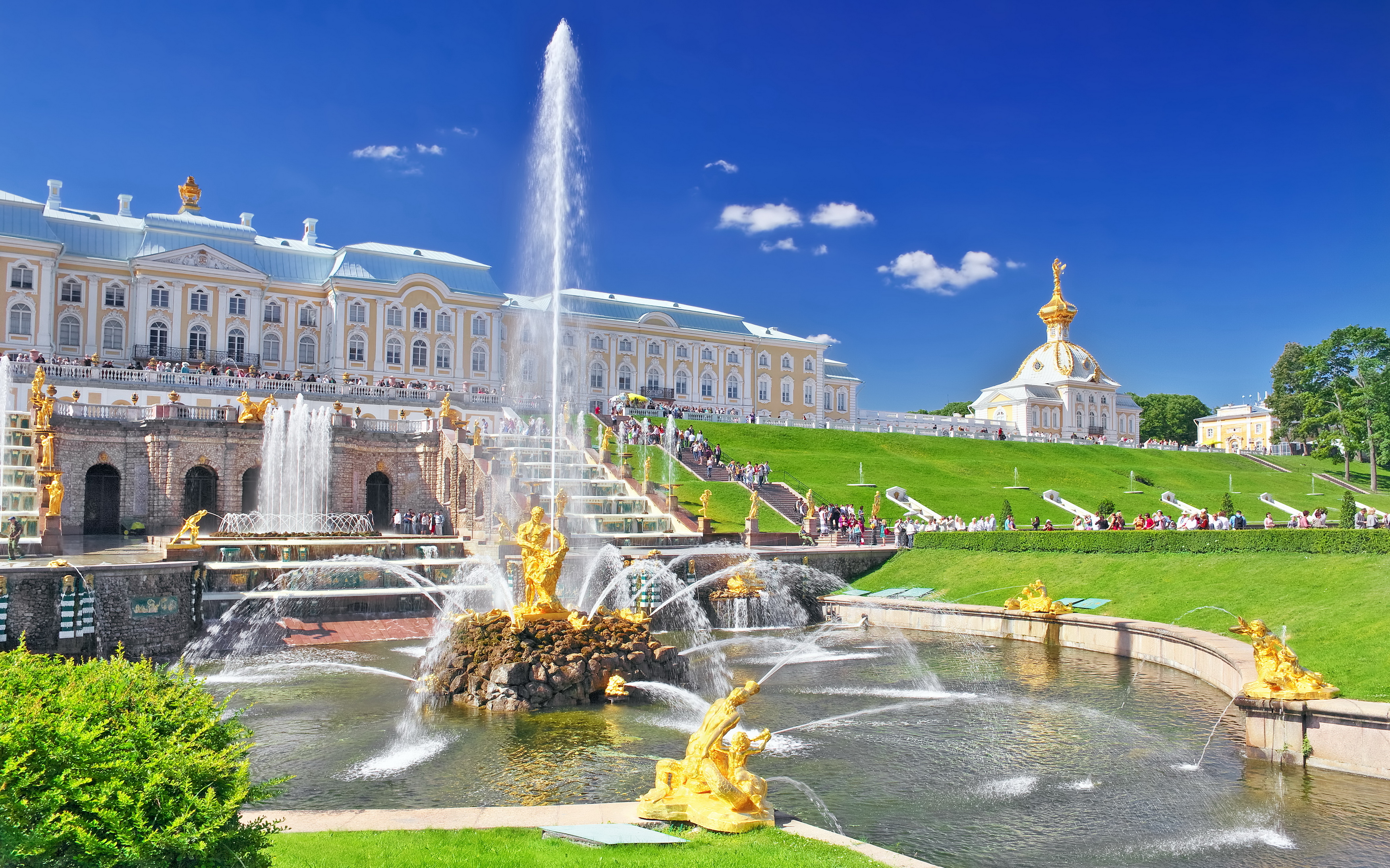 Популярные заставки и фоны Петергофский Дворец на компьютер