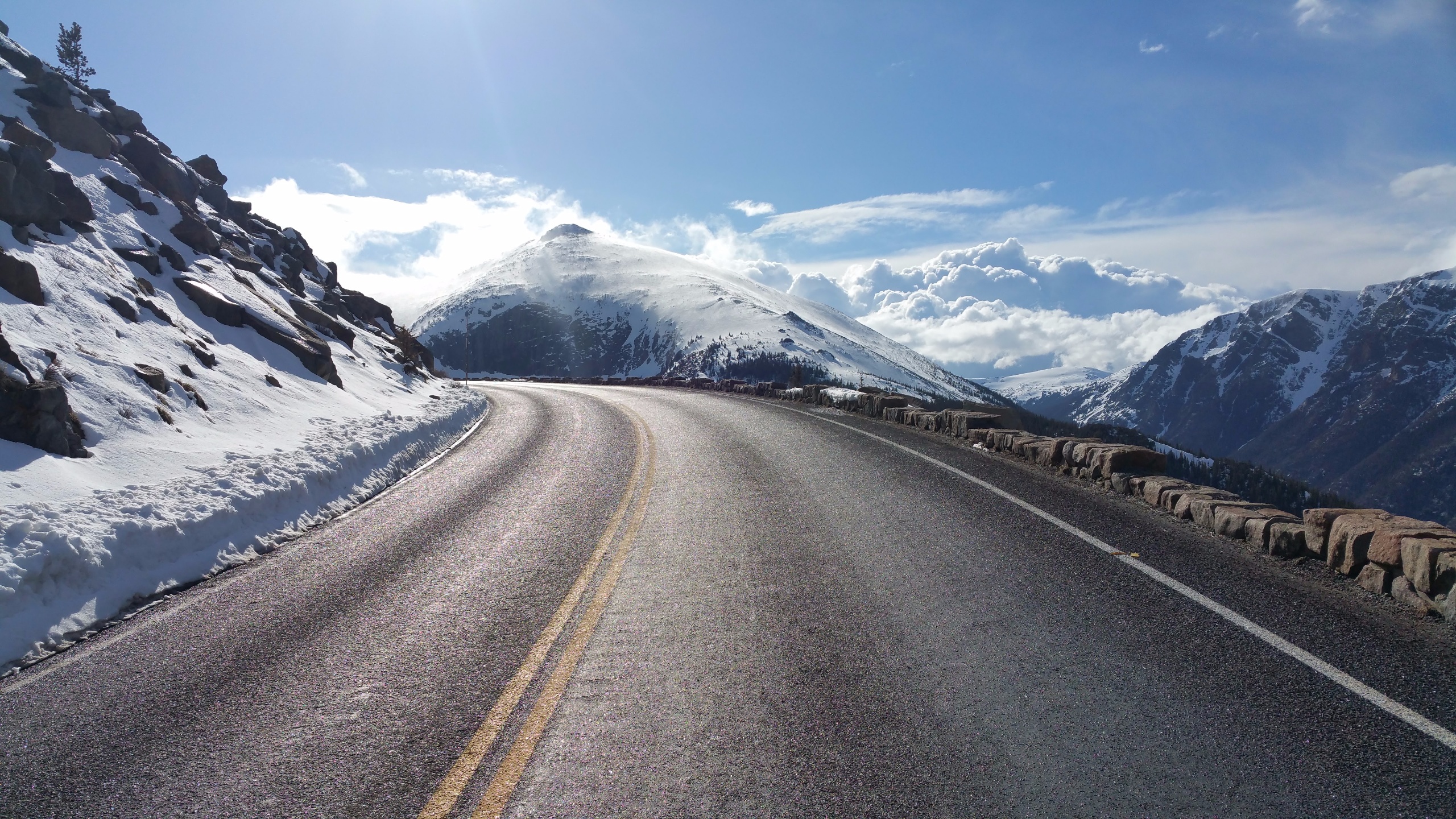 Descarga gratis la imagen Invierno, Nieve, Montaña, Carretera, Hecho Por El Hombre en el escritorio de tu PC