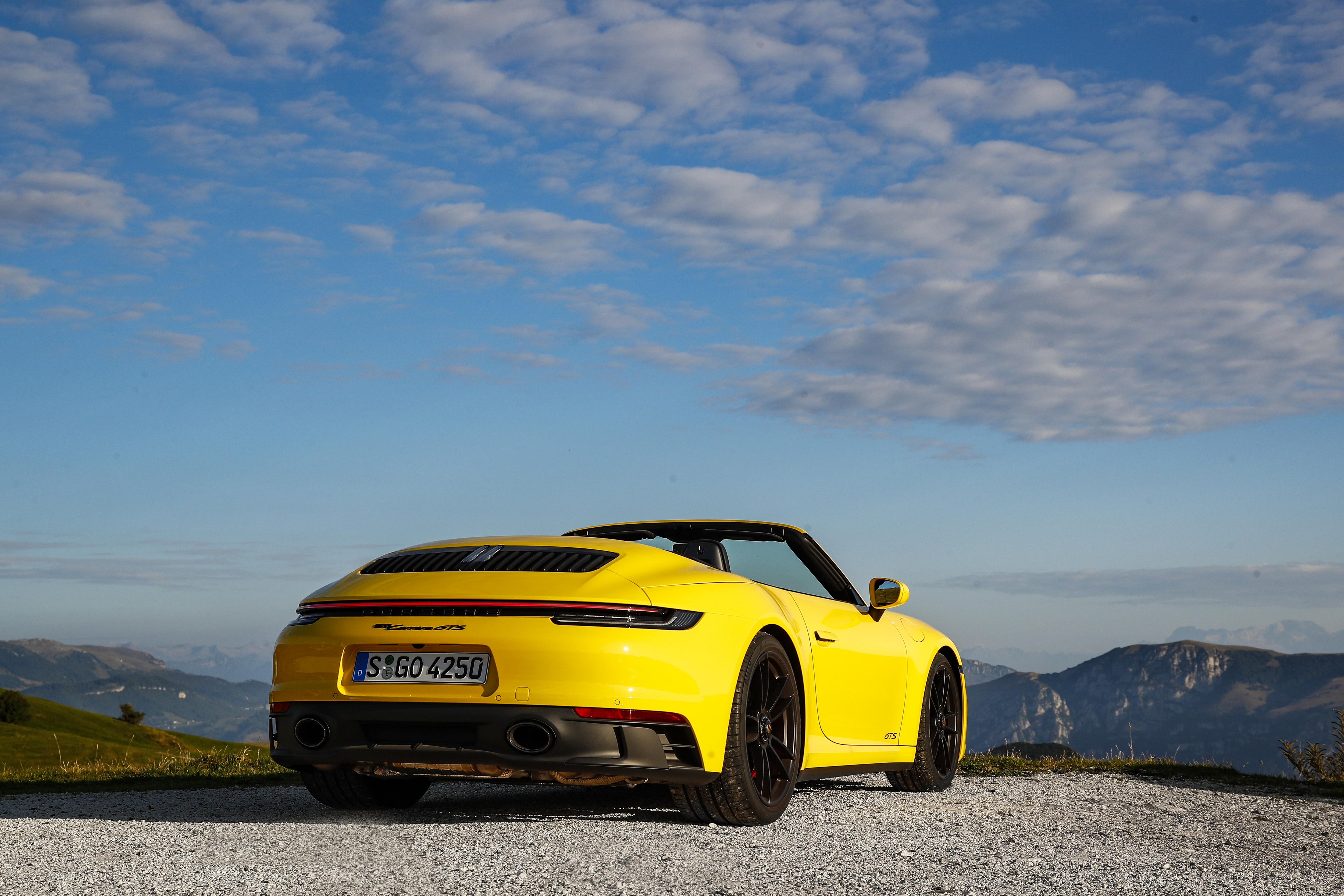 Download mobile wallpaper Porsche, Porsche 911, Cabriolet, Vehicles, Porsche 911 Carrera Gts for free.