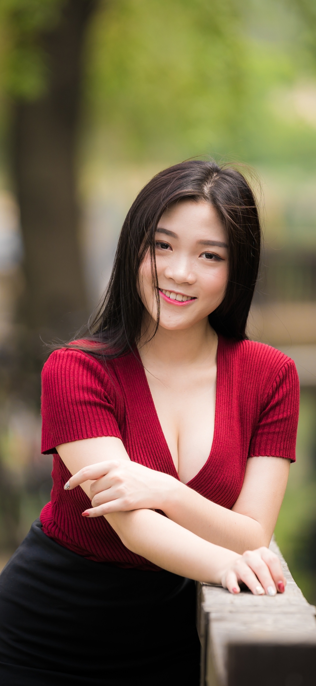 Download mobile wallpaper Smile, Model, Women, Asian, Black Hair for free.