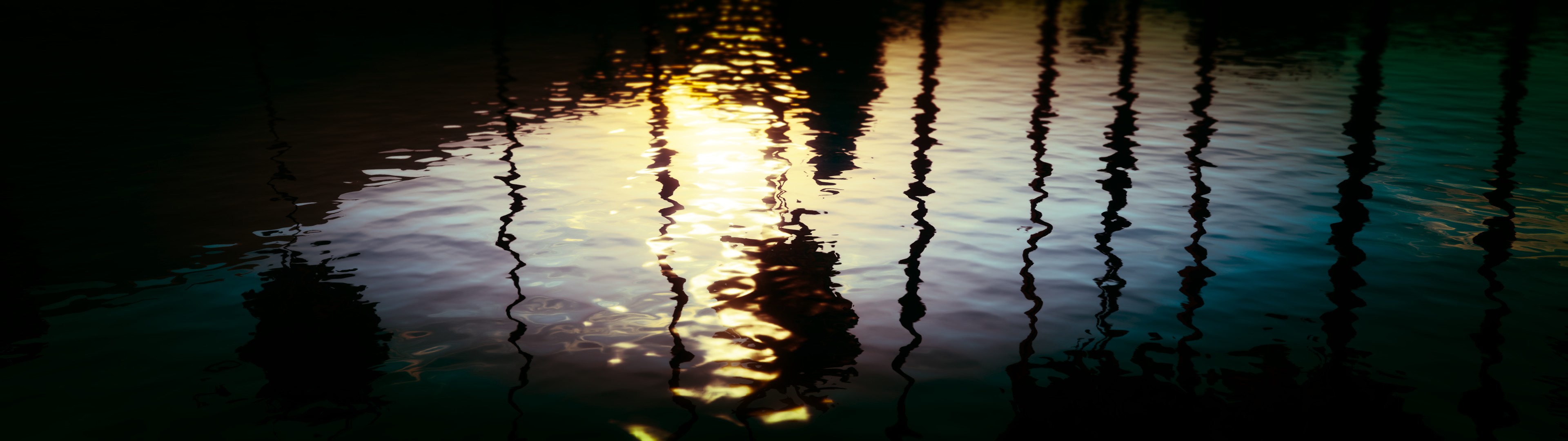Download mobile wallpaper Water, Reflection, Video Game, Grand Theft Auto, Grand Theft Auto V for free.