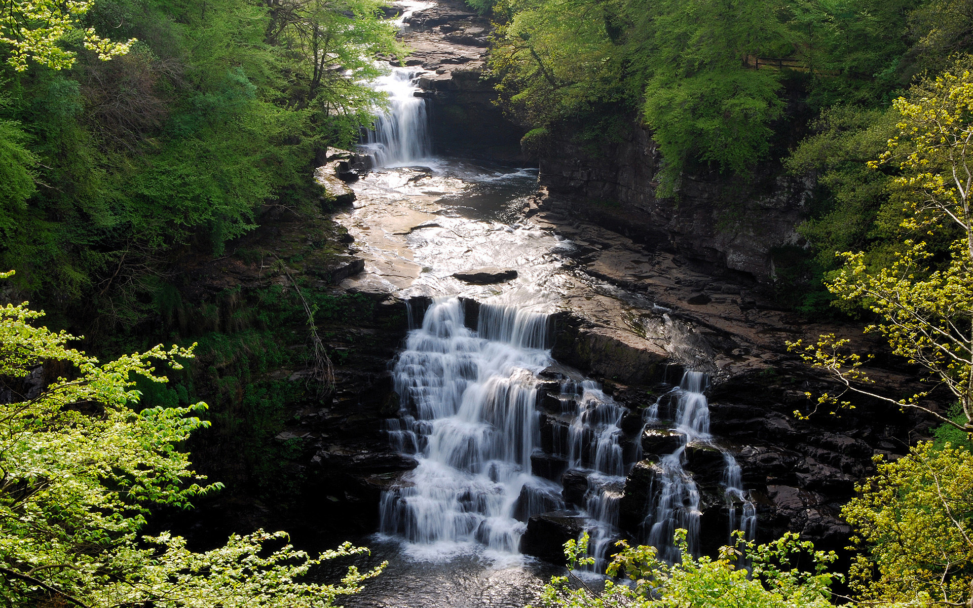 Descarga gratuita de fondo de pantalla para móvil de Cascada, Tierra/naturaleza.