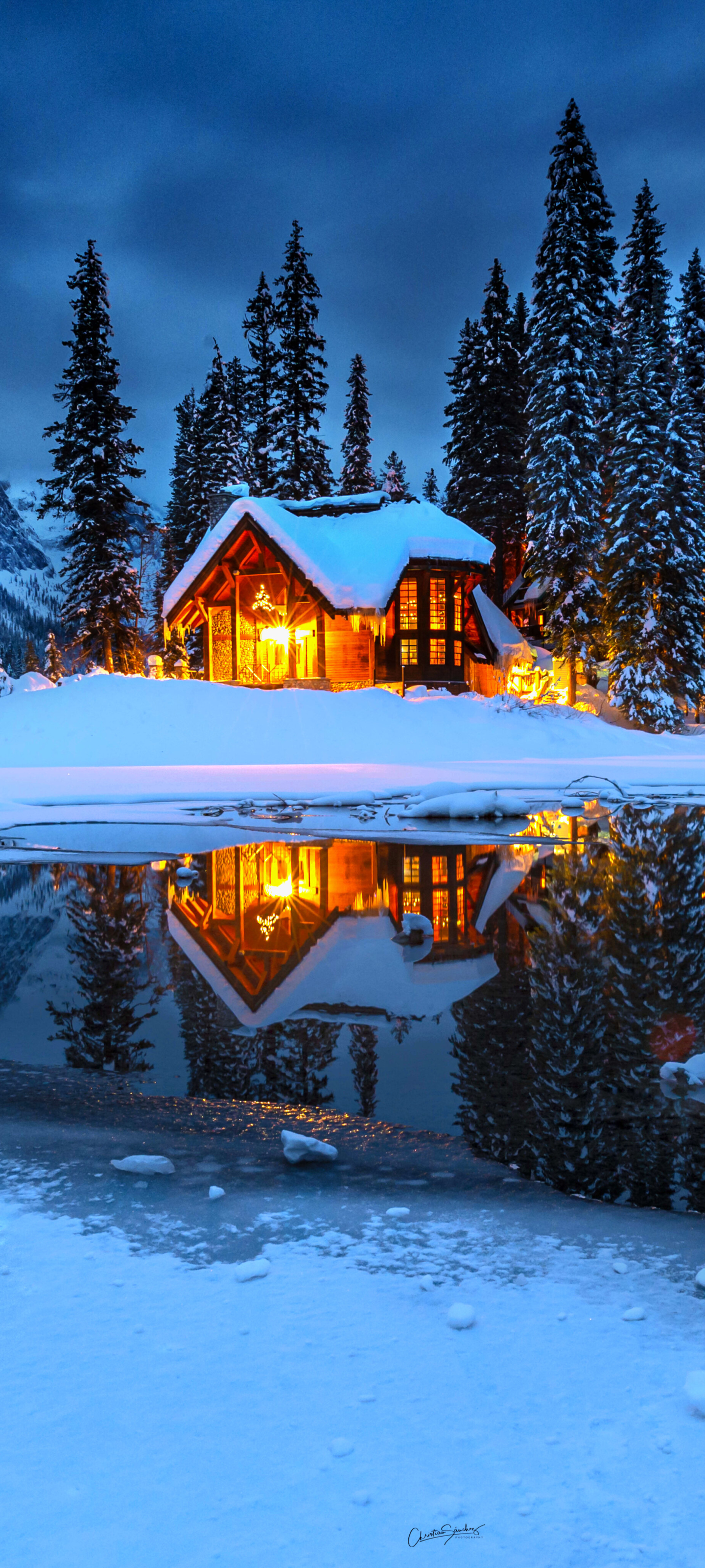 Baixar papel de parede para celular de Neve, Reflexão, Cabana, Feito Pelo Homem, Reflecção gratuito.