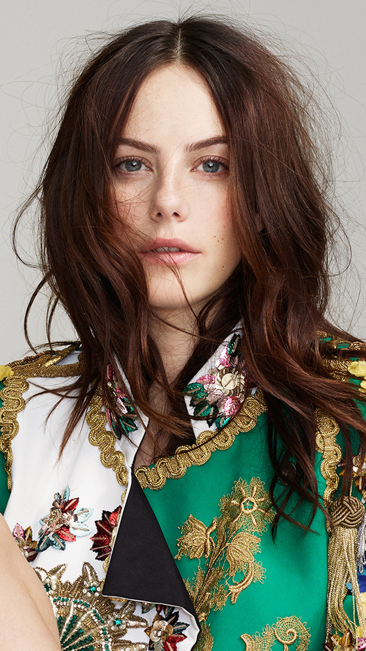 Download mobile wallpaper Brunette, Blue Eyes, Celebrity, Actress, Kaya Scodelario for free.