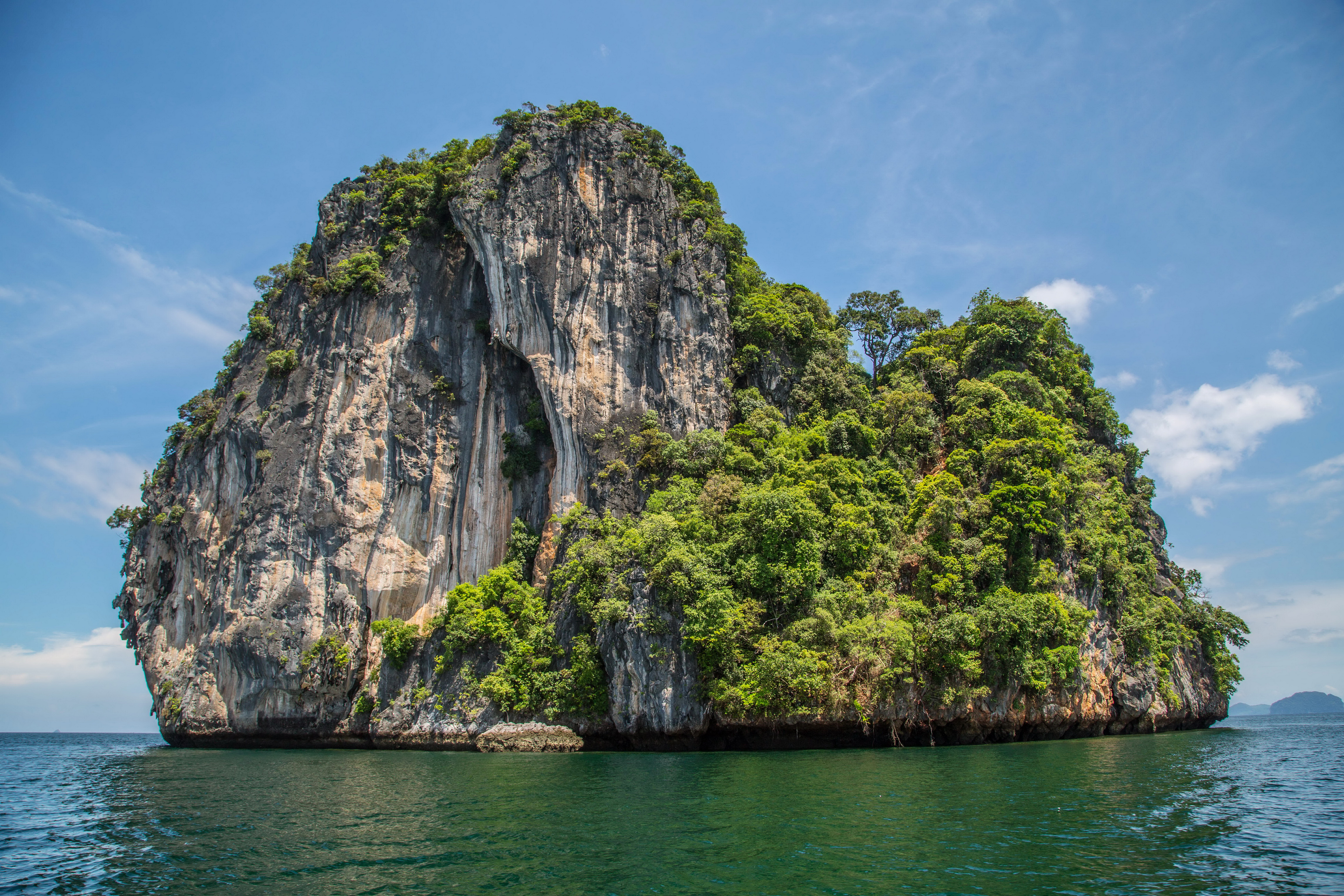 Descarga gratis la imagen Naturaleza, Acantilado, Isla, Tierra/naturaleza en el escritorio de tu PC