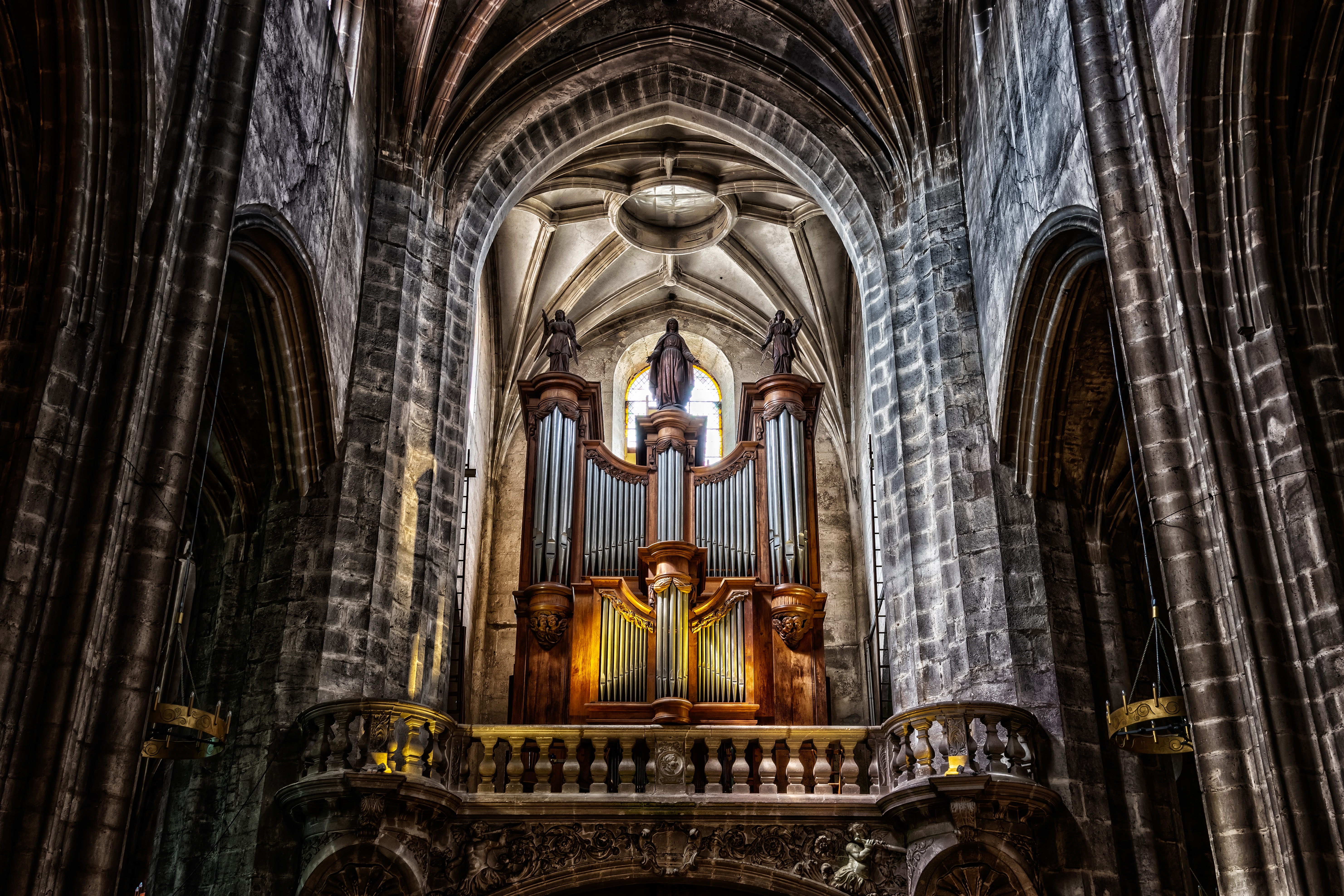 Free download wallpaper Interior, France, Cathedral, Religious, Christian, Cathedrals on your PC desktop