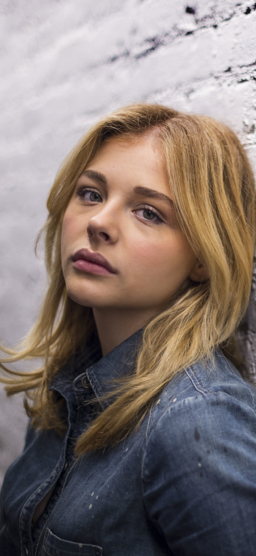 Baixar papel de parede para celular de Loiro, Celebridade, Atriz, Cabelo Loiro, Chloë Grace Moretz gratuito.