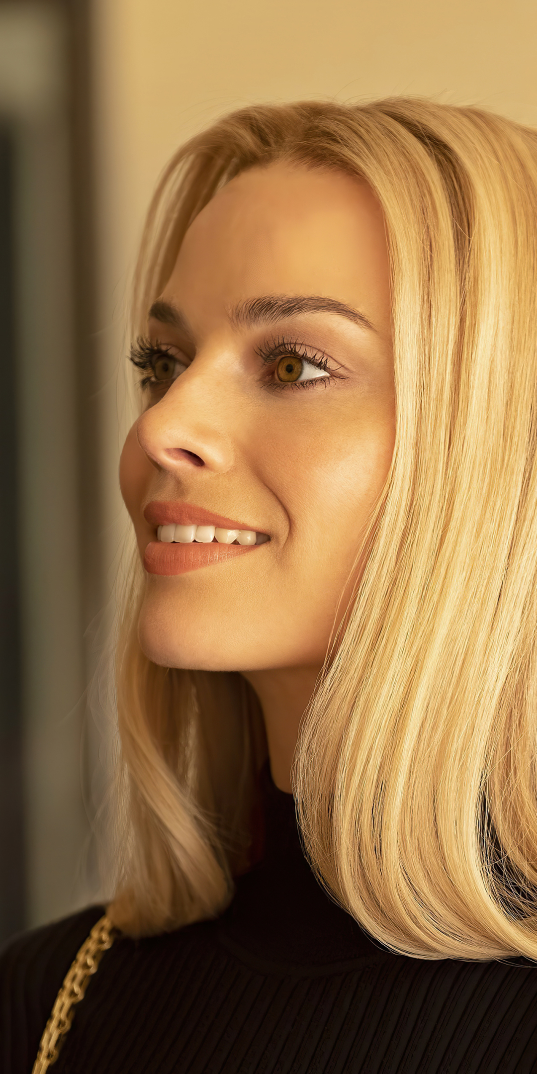 Download mobile wallpaper Close Up, Face, Brown Eyes, Movie, Actress, Australian, Margot Robbie, Once Upon A Time In Hollywood for free.