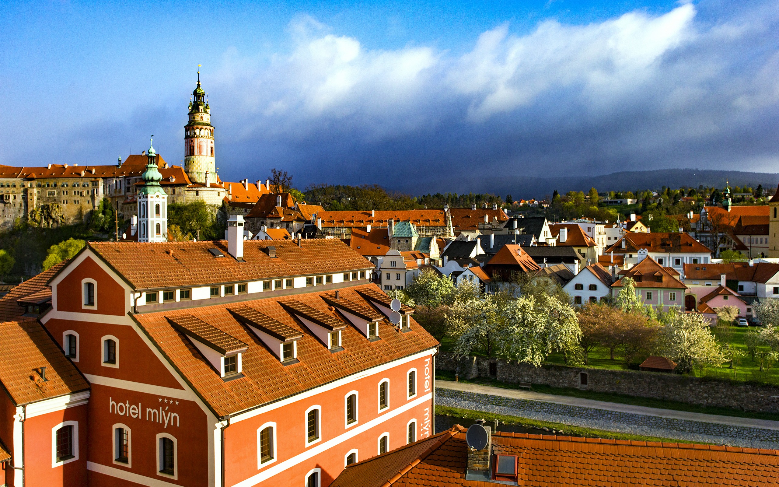 Handy-Wallpaper Städte, Haus, Stadtbild, Russland, Menschengemacht, Großstadt kostenlos herunterladen.