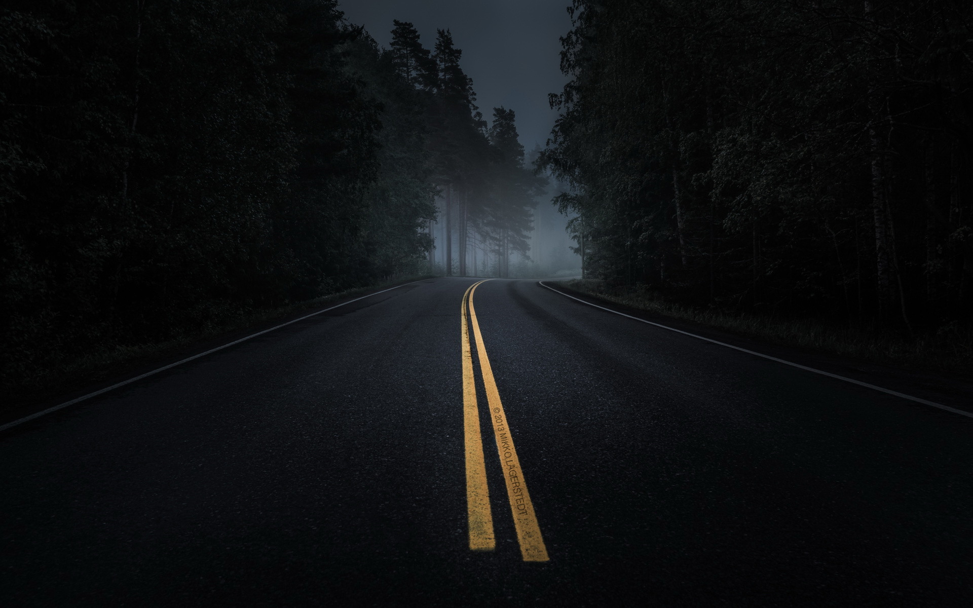 Download mobile wallpaper Road, Fog, Man Made for free.