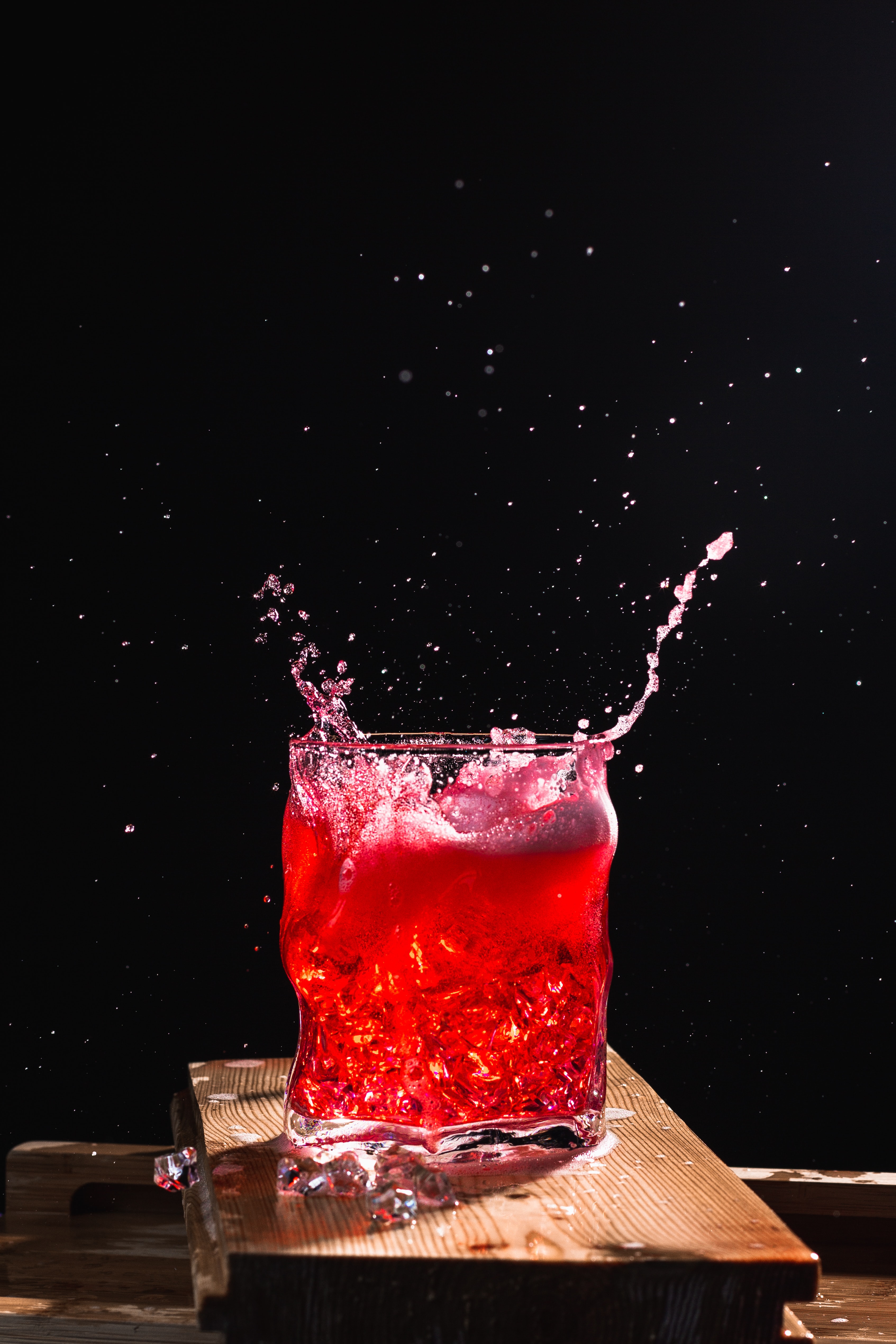 glass, drink, beverage, splash, food, ice, red, spray cell phone wallpapers