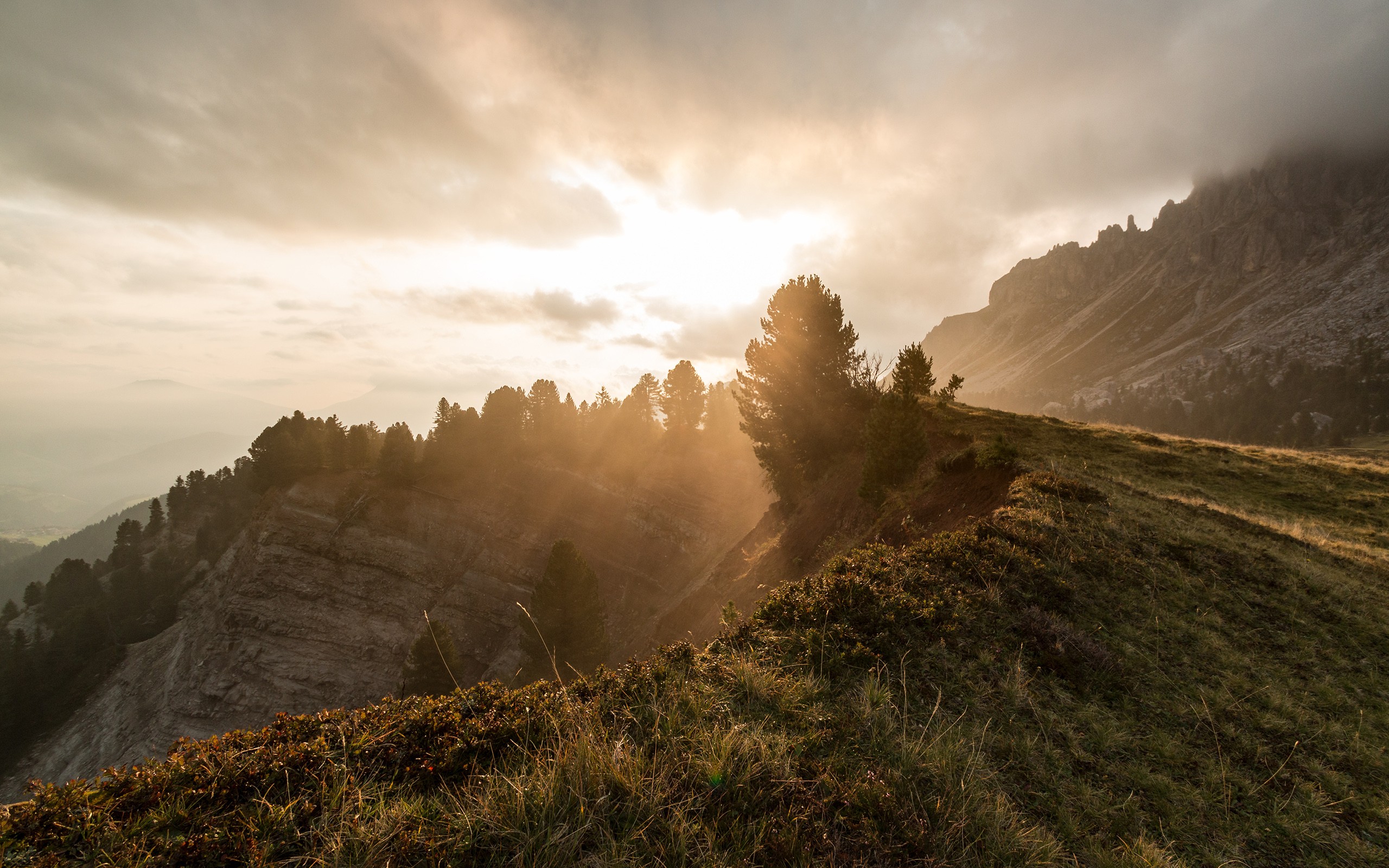 Descarga gratuita de fondo de pantalla para móvil de Naturaleza, Montañas, Montaña, Rayo De Sol, Tierra/naturaleza.