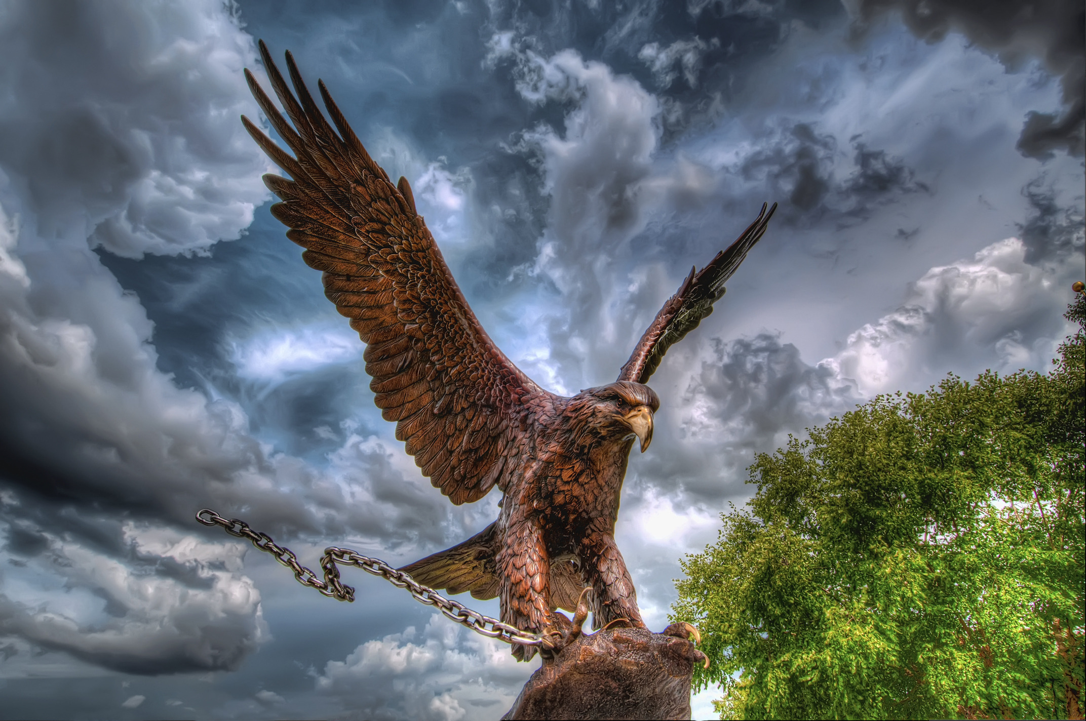 Free download wallpaper Bird, Statue, Eagle, Man Made on your PC desktop