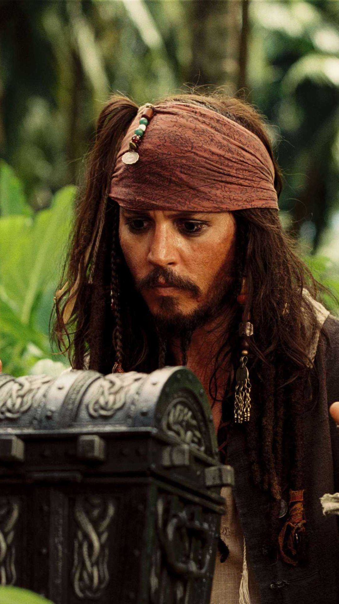 Téléchargez des papiers peints mobile Pirates Des Caraïbes, Johnny Depp, Film, Jack Sparrow, Pirates Des Caraïbes : Le Secret Du Coffre Maudit gratuitement.