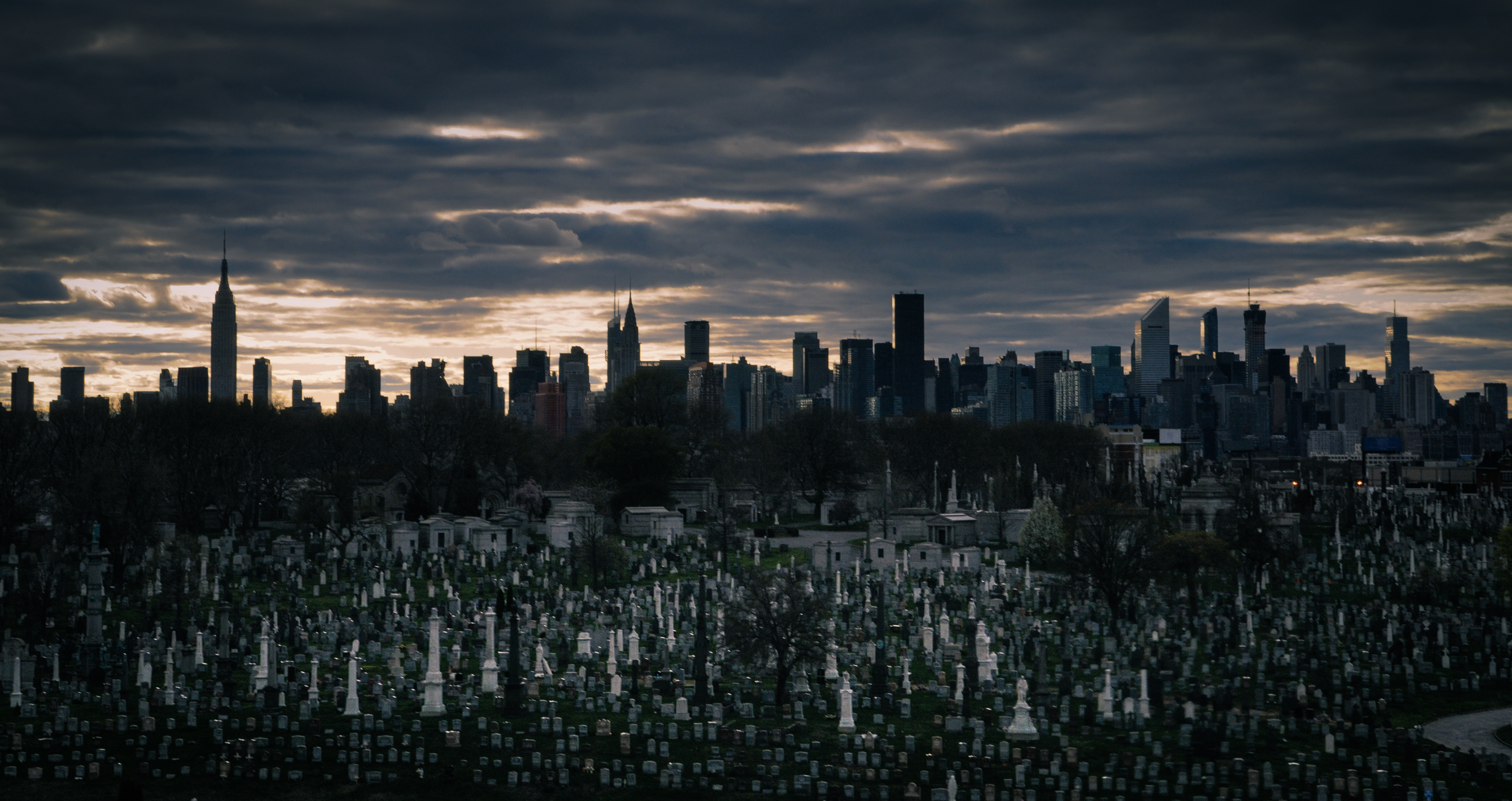 Скачать картинку Кладбище, Нью Йорк, Города, Сделано Человеком в телефон бесплатно.