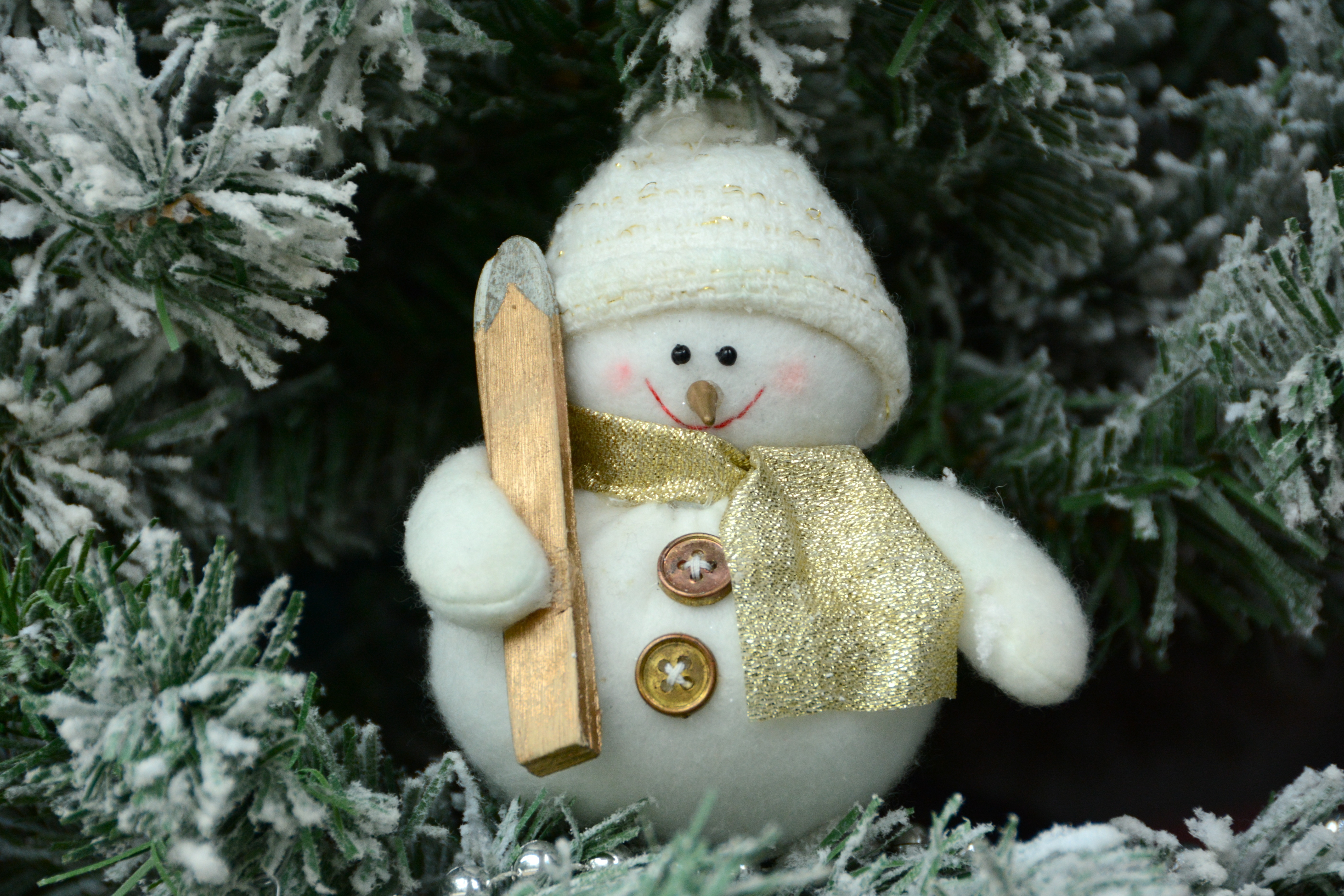 Free download wallpaper Snowman, Christmas, Toy, Photography on your PC desktop