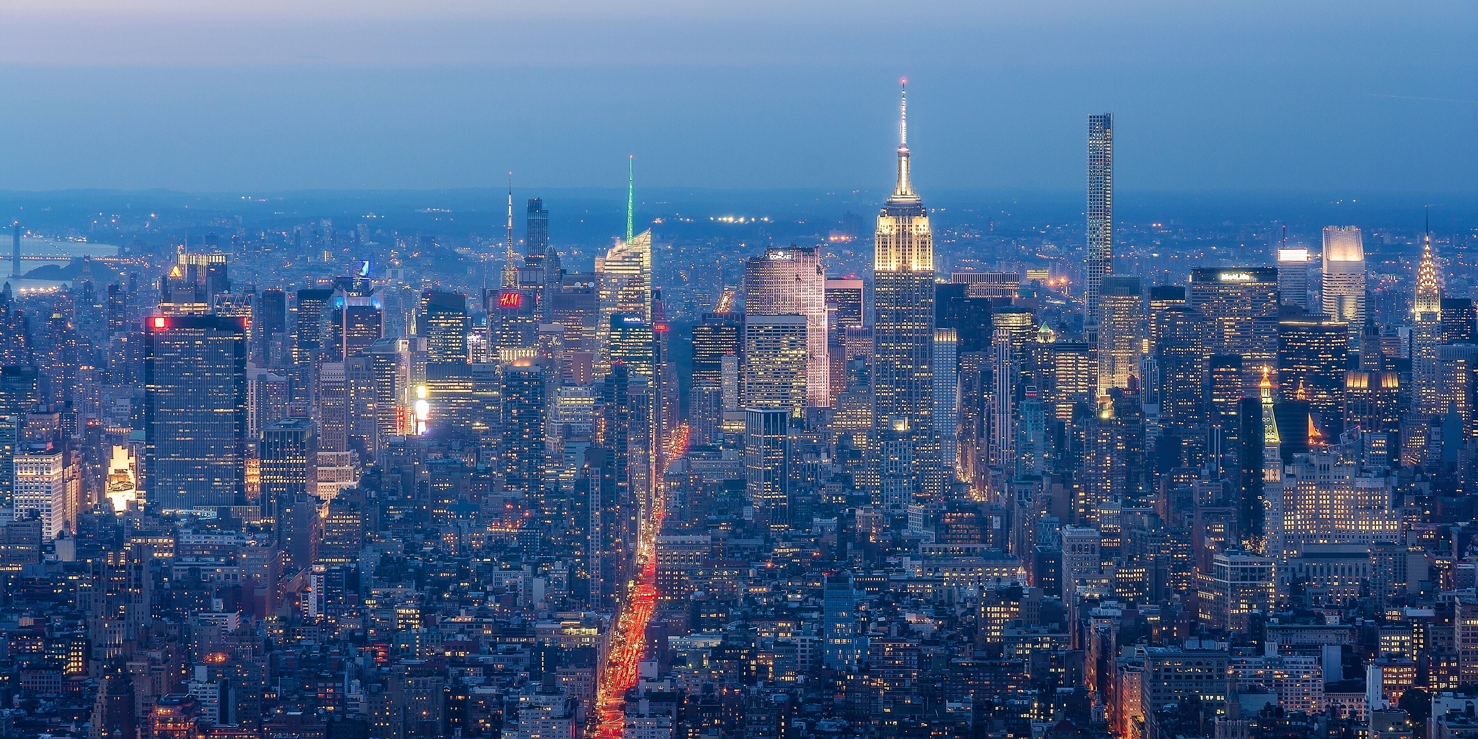 Baixar papel de parede para celular de Cidades, Noite, Eua, Cidade, Arranha Céu, Luz, Paisagem Urbana, Nova York, Manhattan, Feito Pelo Homem gratuito.