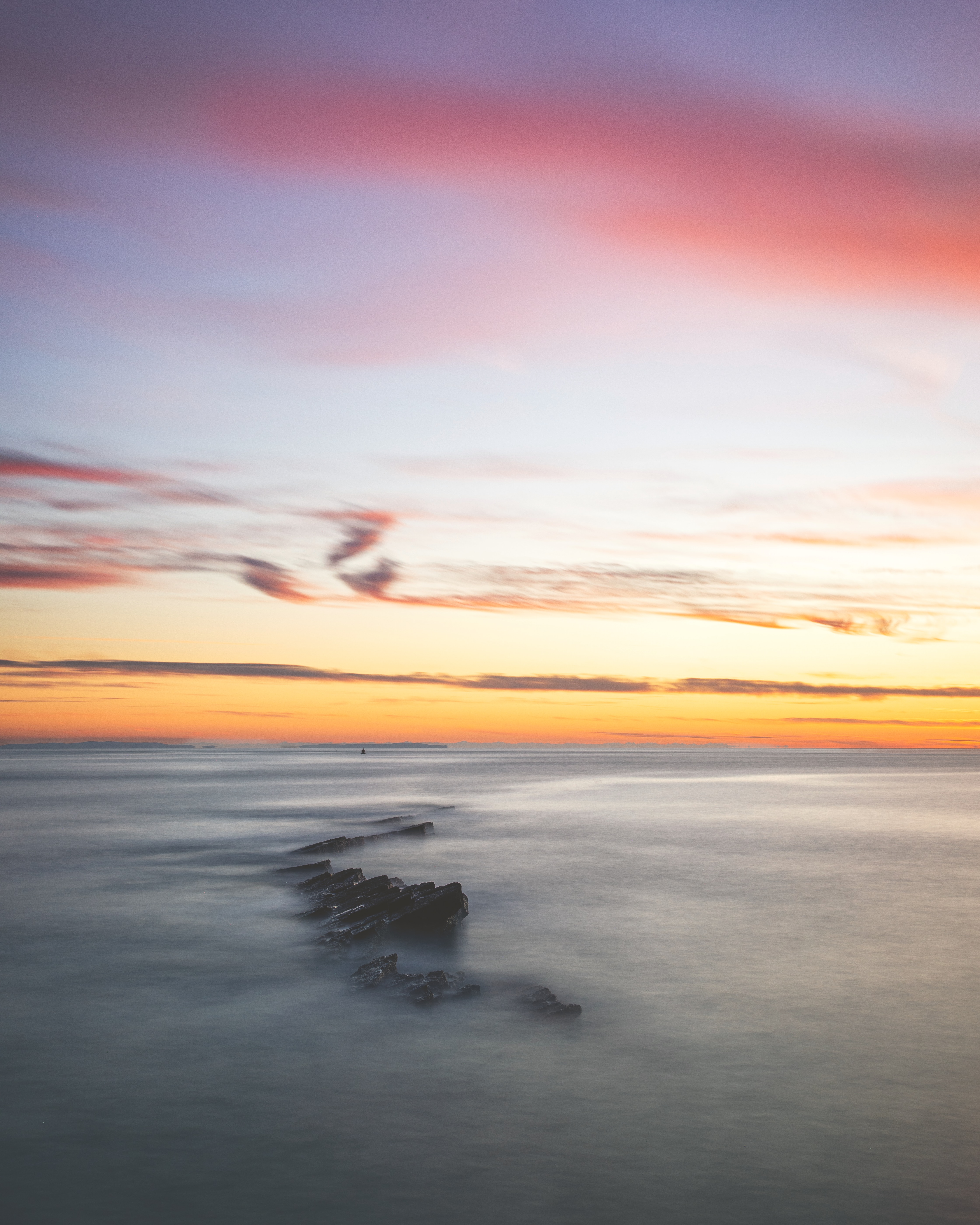 Téléchargez gratuitement l'image Nature, Roches, Brouillard, Les Rochers, Horizon, Crépuscule, Paysage sur le bureau de votre PC