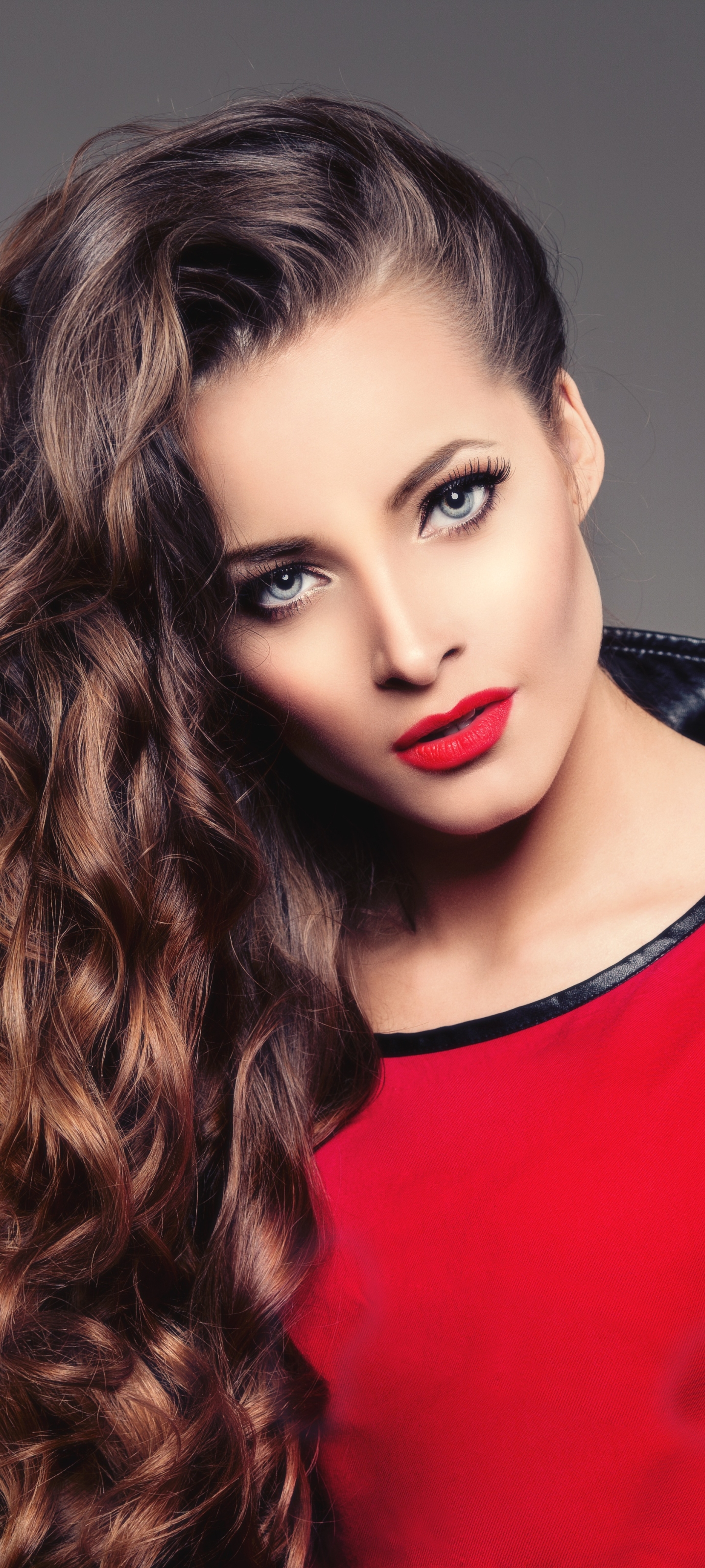 Download mobile wallpaper Brunette, Model, Women, Curl, Blue Eyes, Lipstick for free.