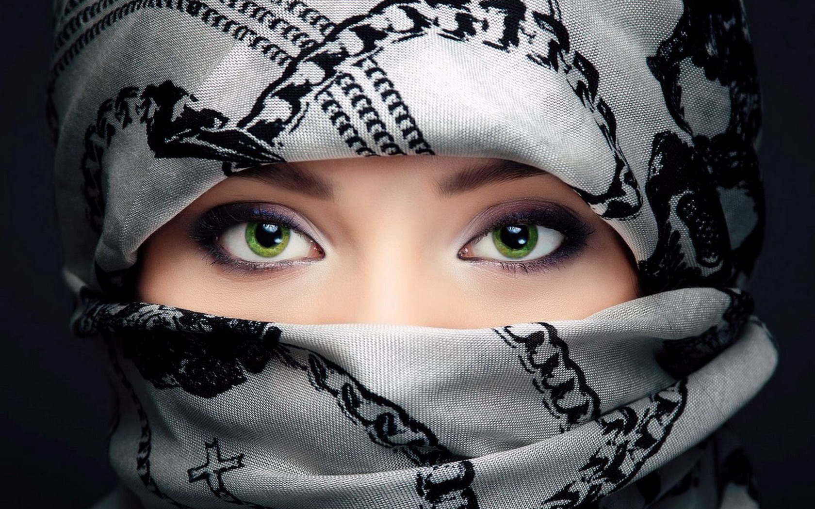 無料モバイル壁紙目, 顔, 女性, 緑の目, スカーフをダウンロードします。