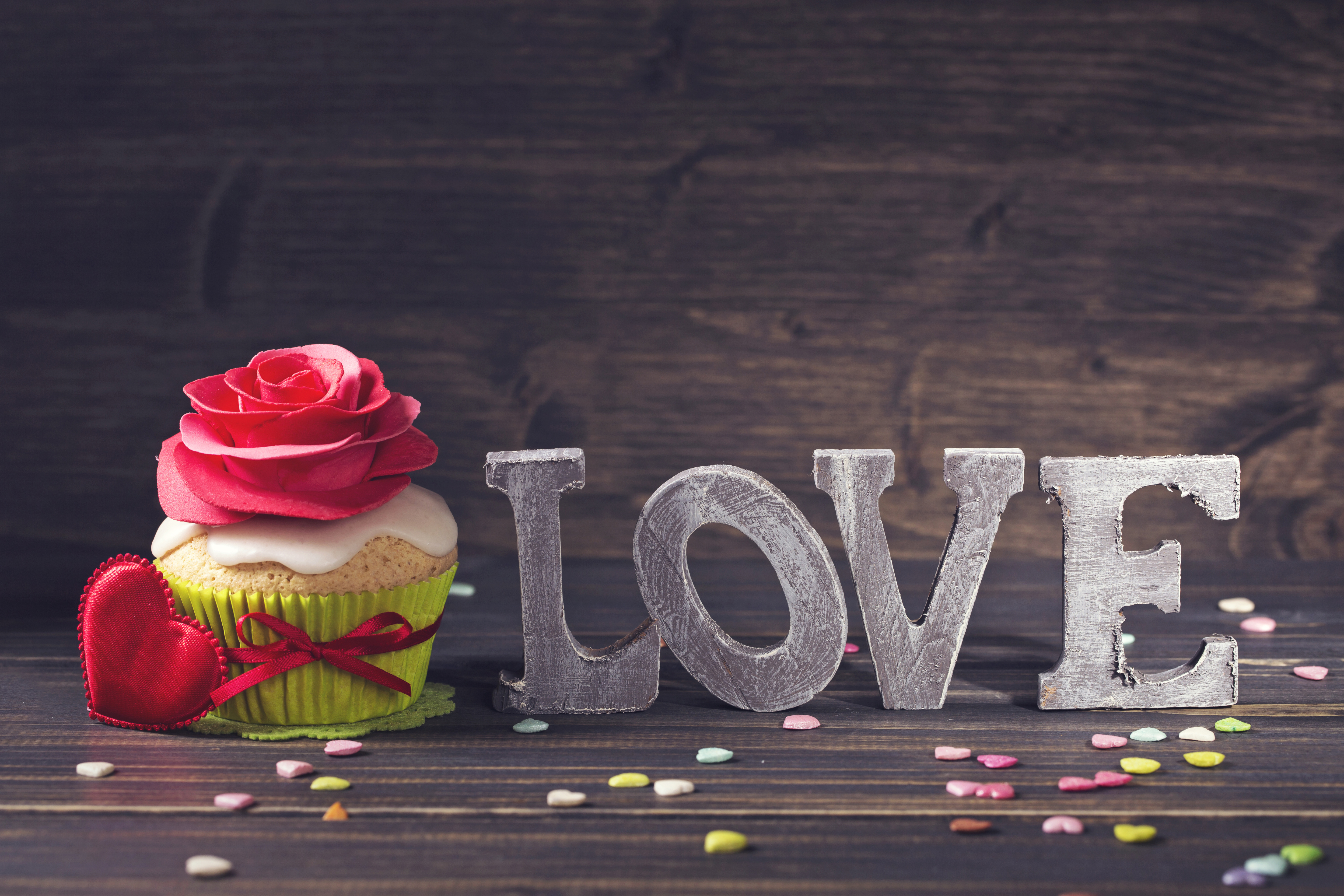 PCデスクトップに花, カップケーキ, 愛する, バレンタイン・デー, ホリデー画像を無料でダウンロード