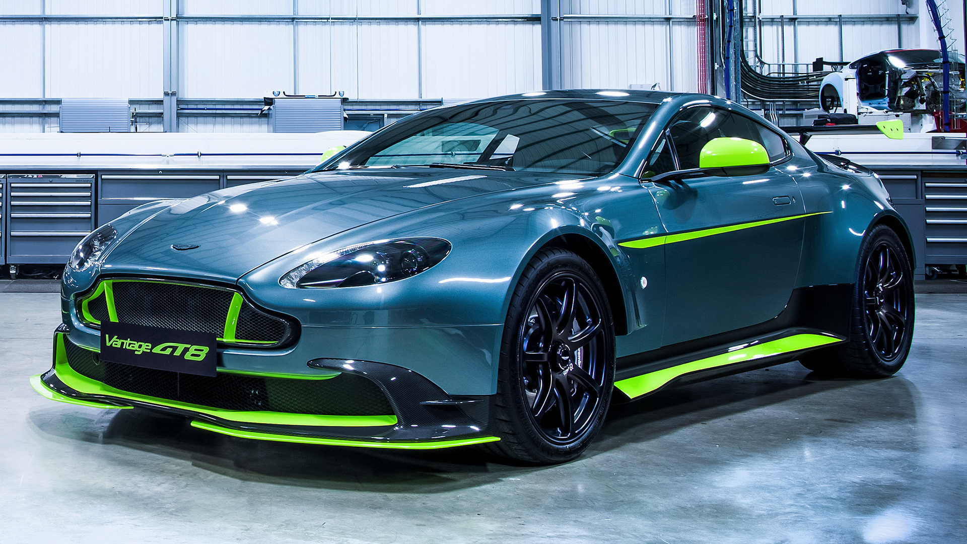 Descargar fondos de escritorio de Aston Martin Vantage Gt8 HD